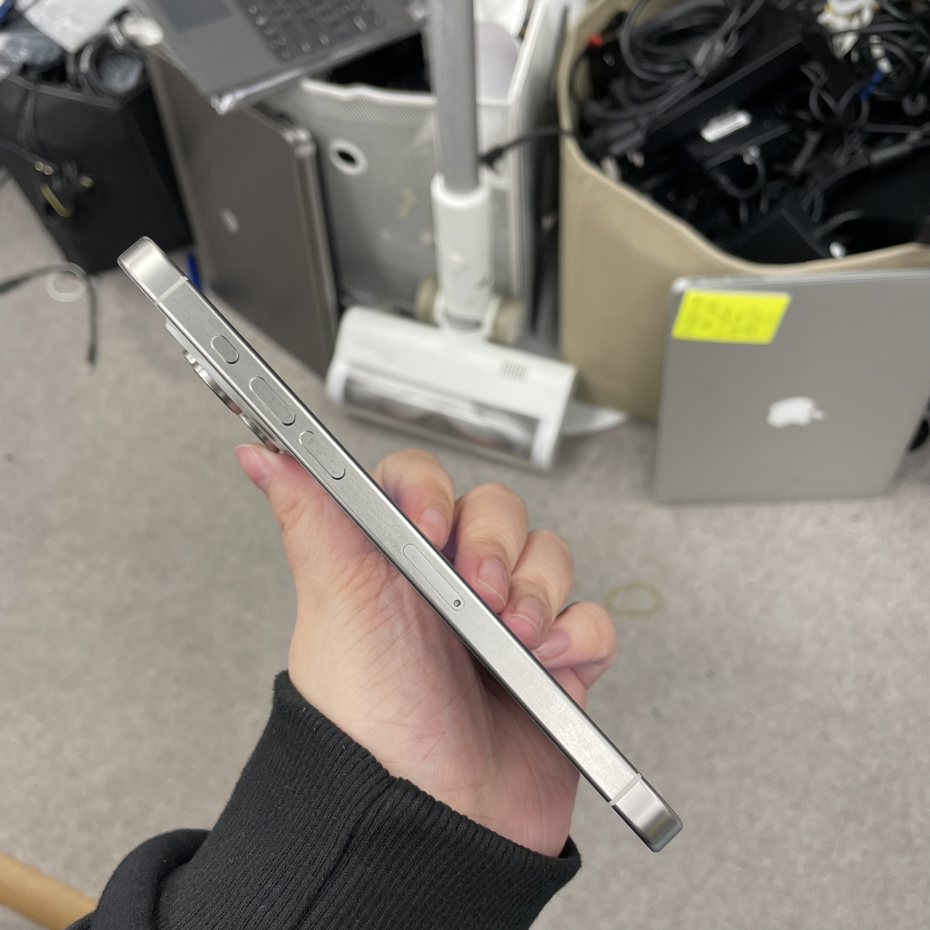 *6003 15 Promax 勁靚機 512GB 電90 白色 white