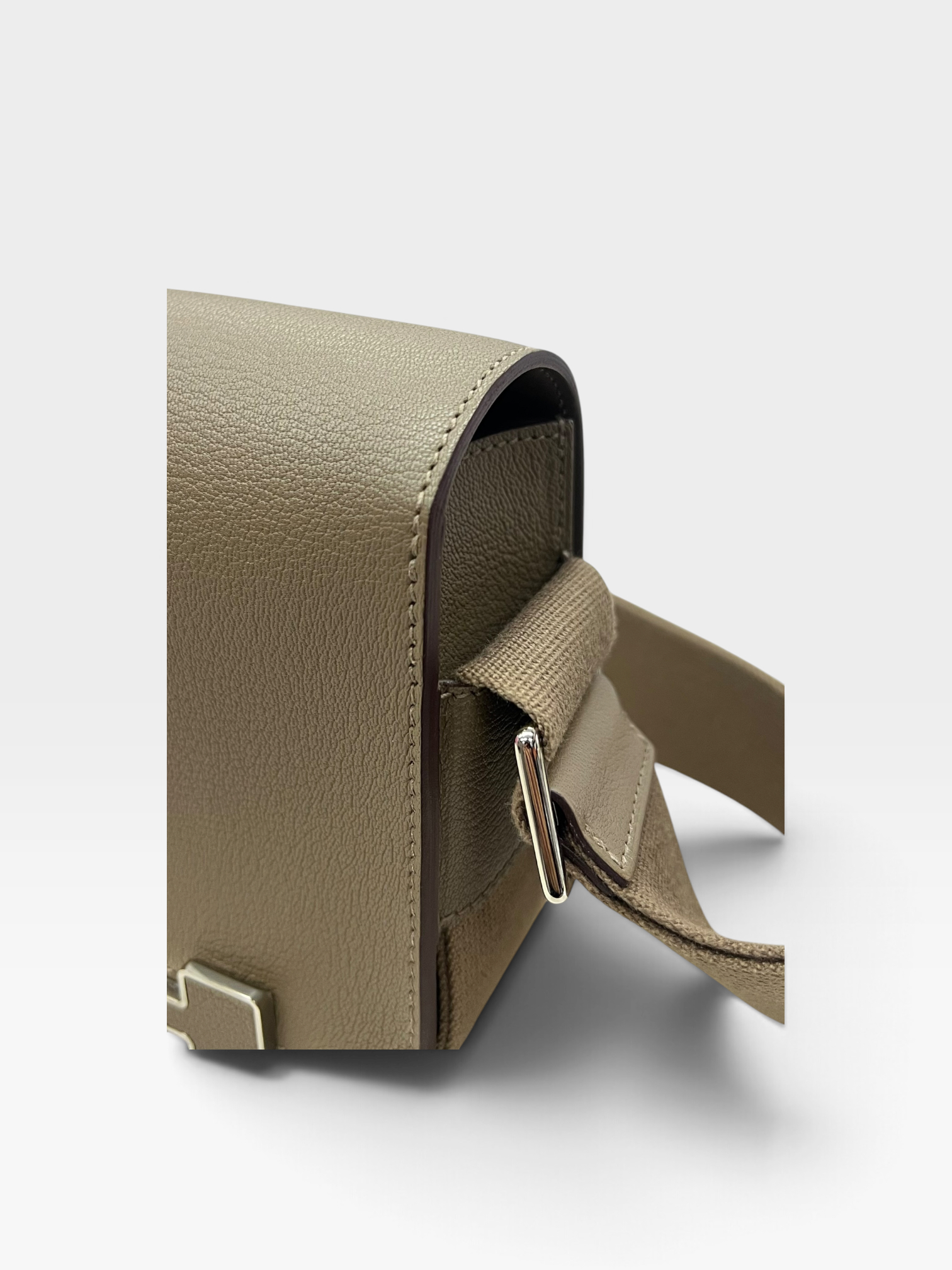 Pre-Owned HERMÉS Geta Stamp W / Product Code: 092508