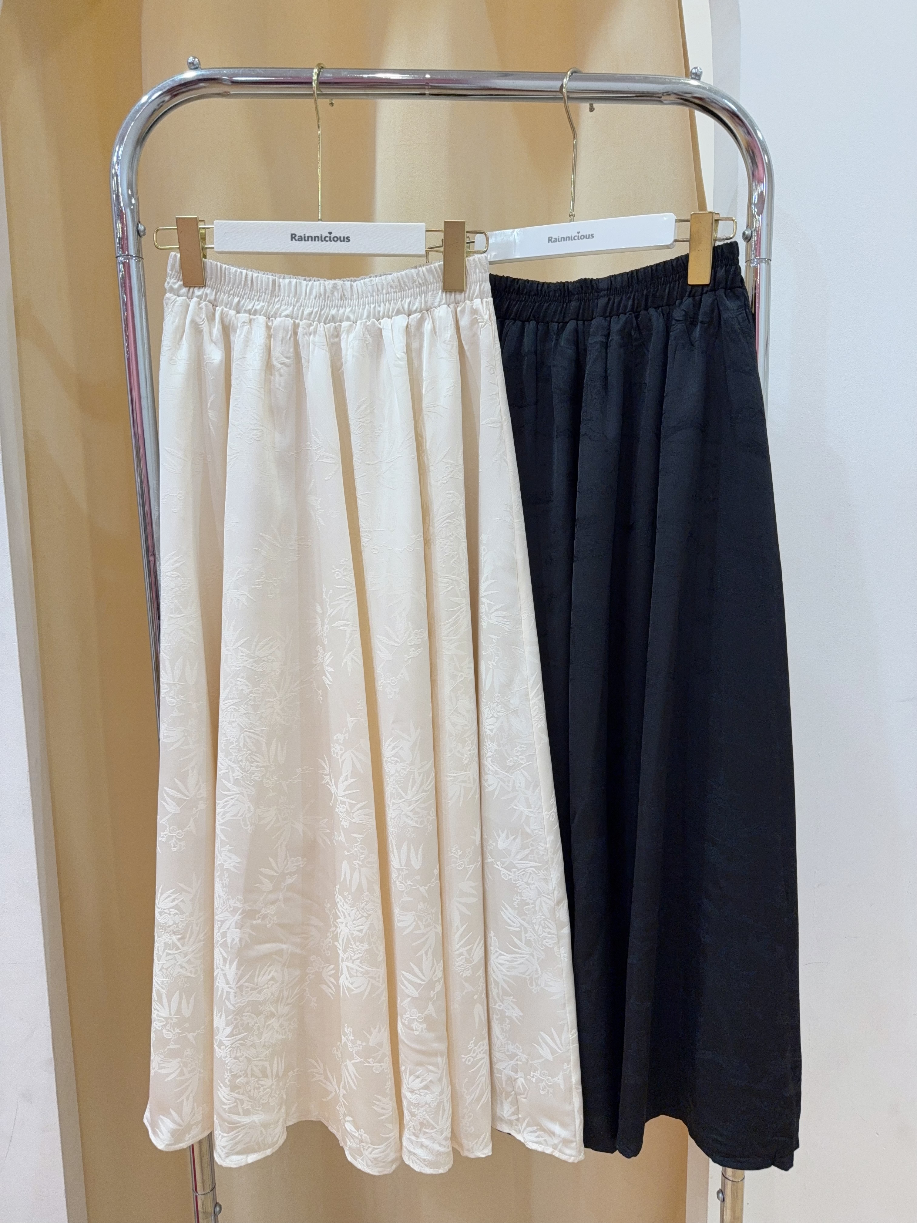 新中式提花垂感大摆半身长裙 R2810