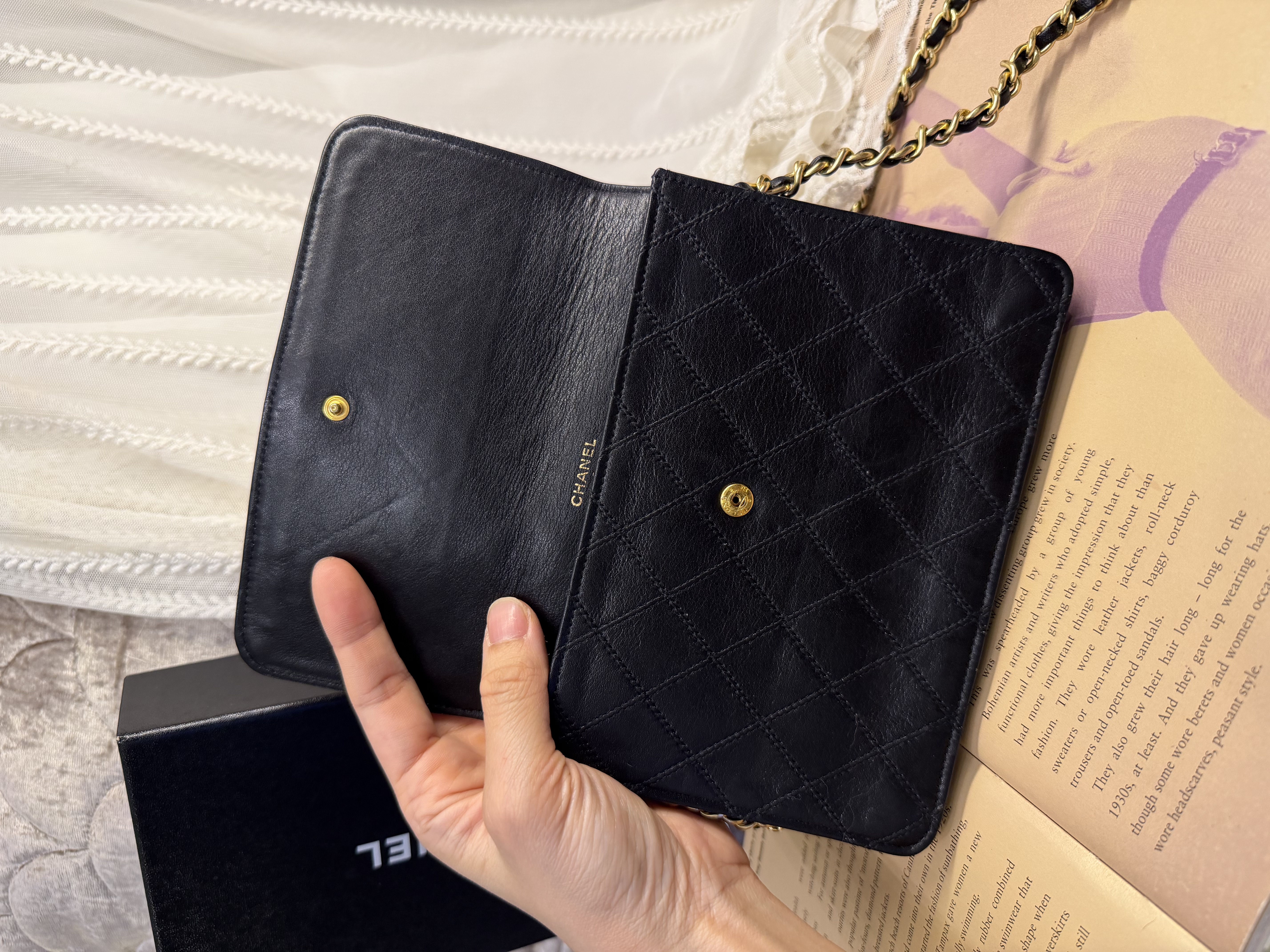 chanel cc black matelasse  black leather flap cutch bag