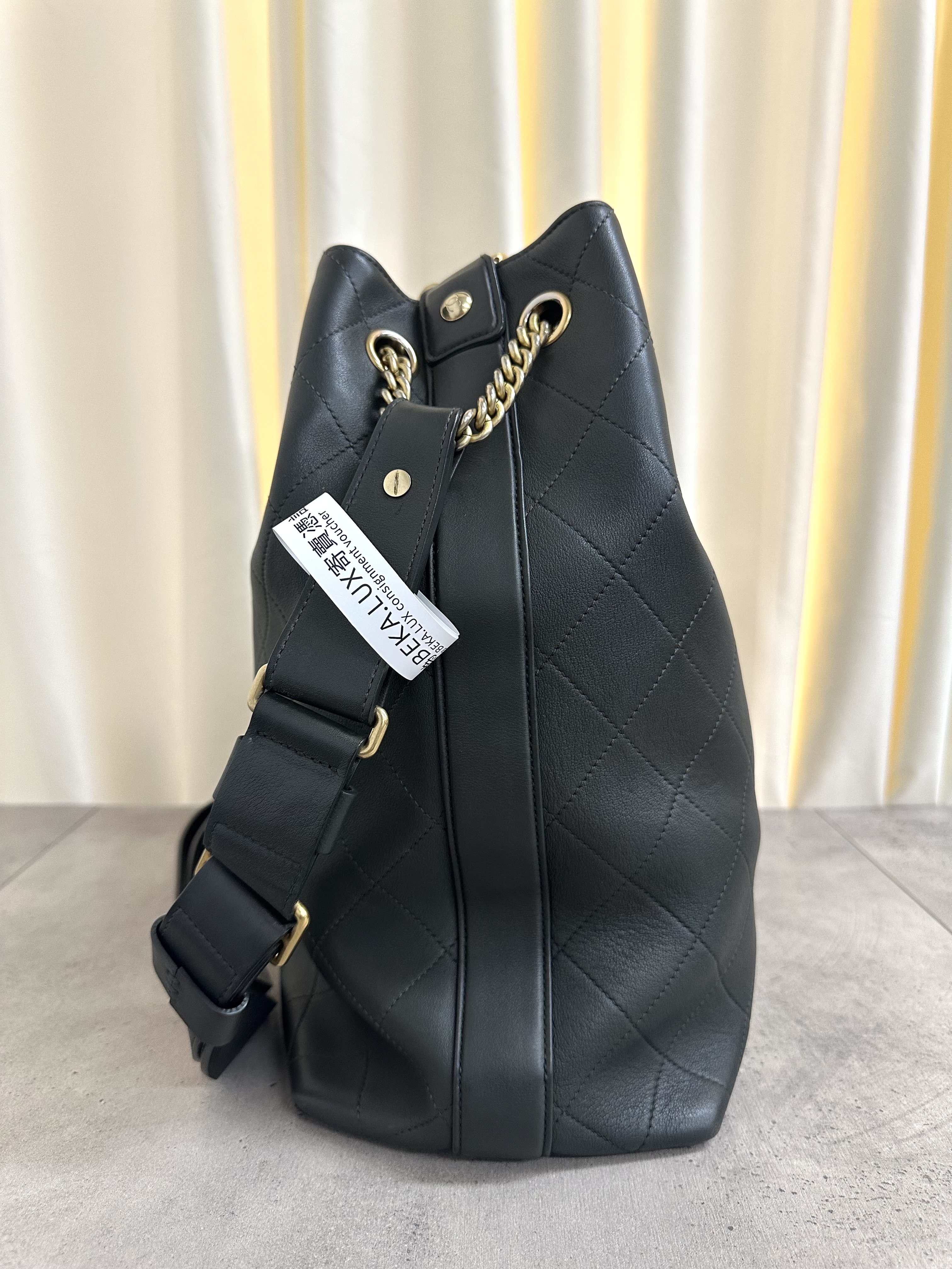 Pre-owned Chanel On My Shoulder / Product Code: 26012301