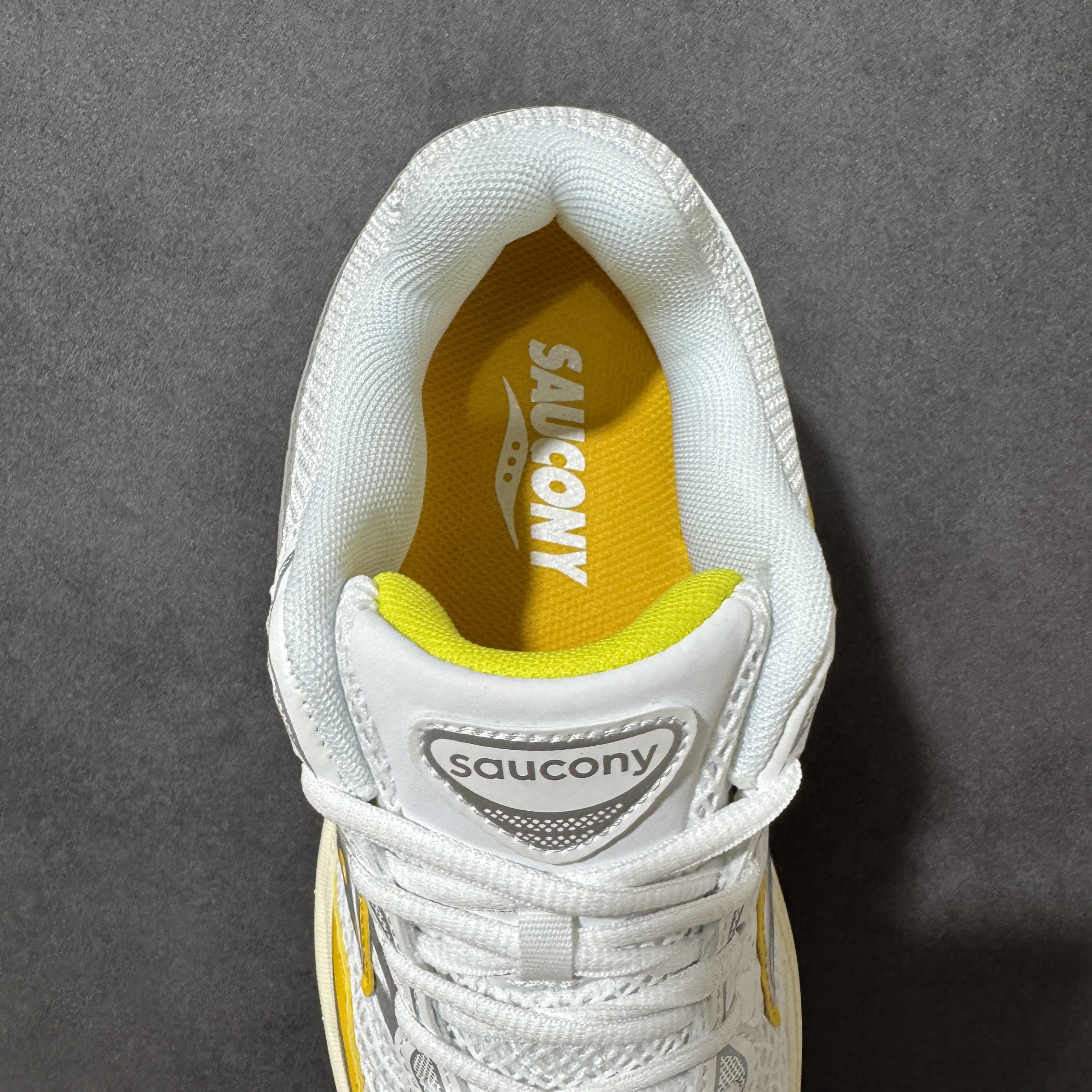 Saucony ProGrid Omni 9 OG