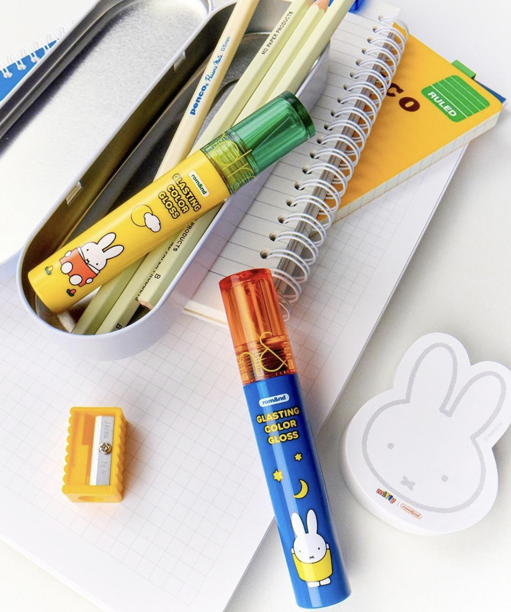 韓國 Romand X Miffy 乘聯 撫平唇紋 光澤水感鏡面唇蜜｜rom&nd GLASTING COLOR CLOSS