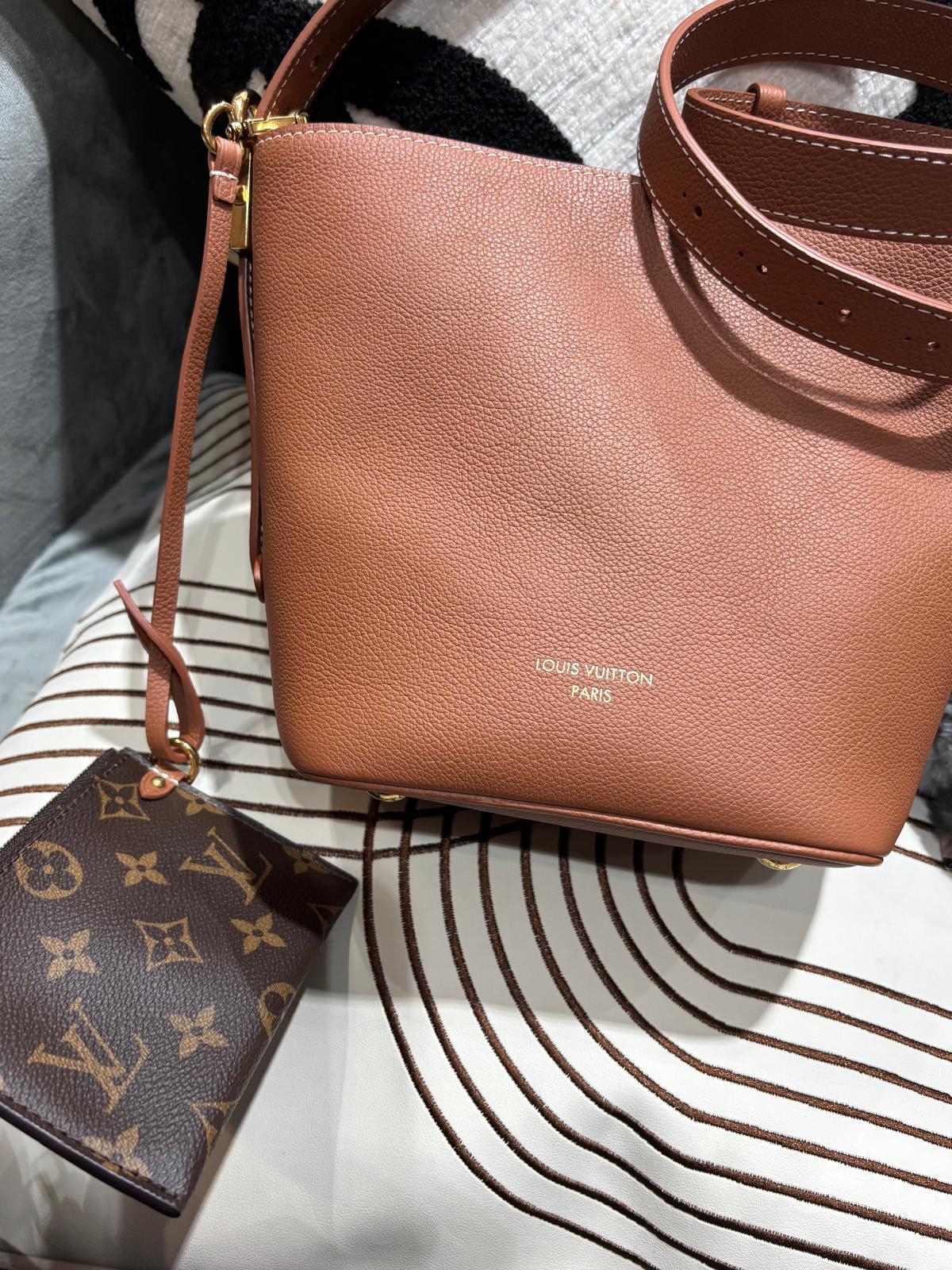 LV Low KeyAll In BB bucket Bag 100%Authentic, 98%New ✅Coin Purse ✅Dust bag