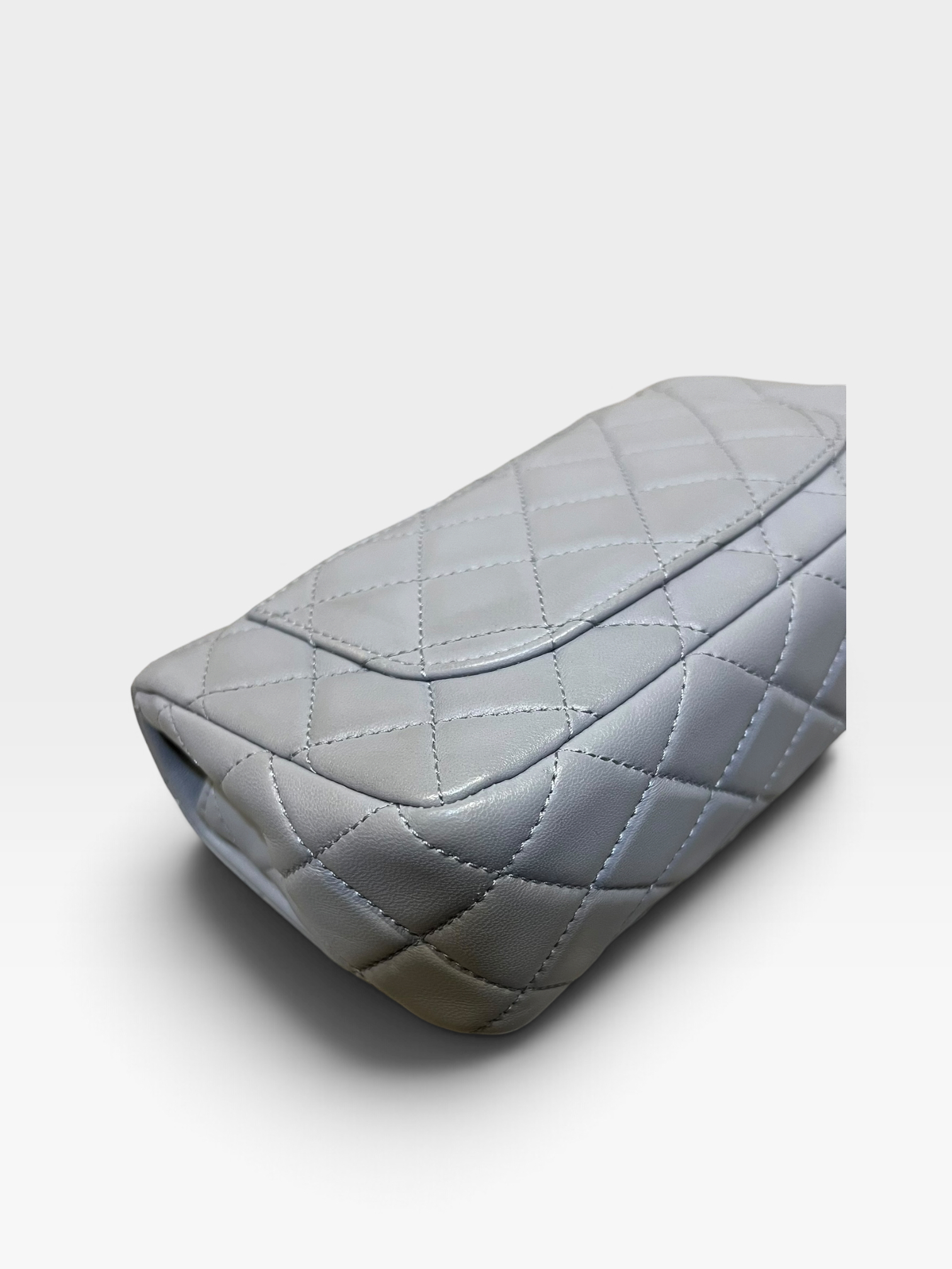 Pre-Owned Chanel Grey Lambskin Classic Mini Flap with Gold Ball / K9905