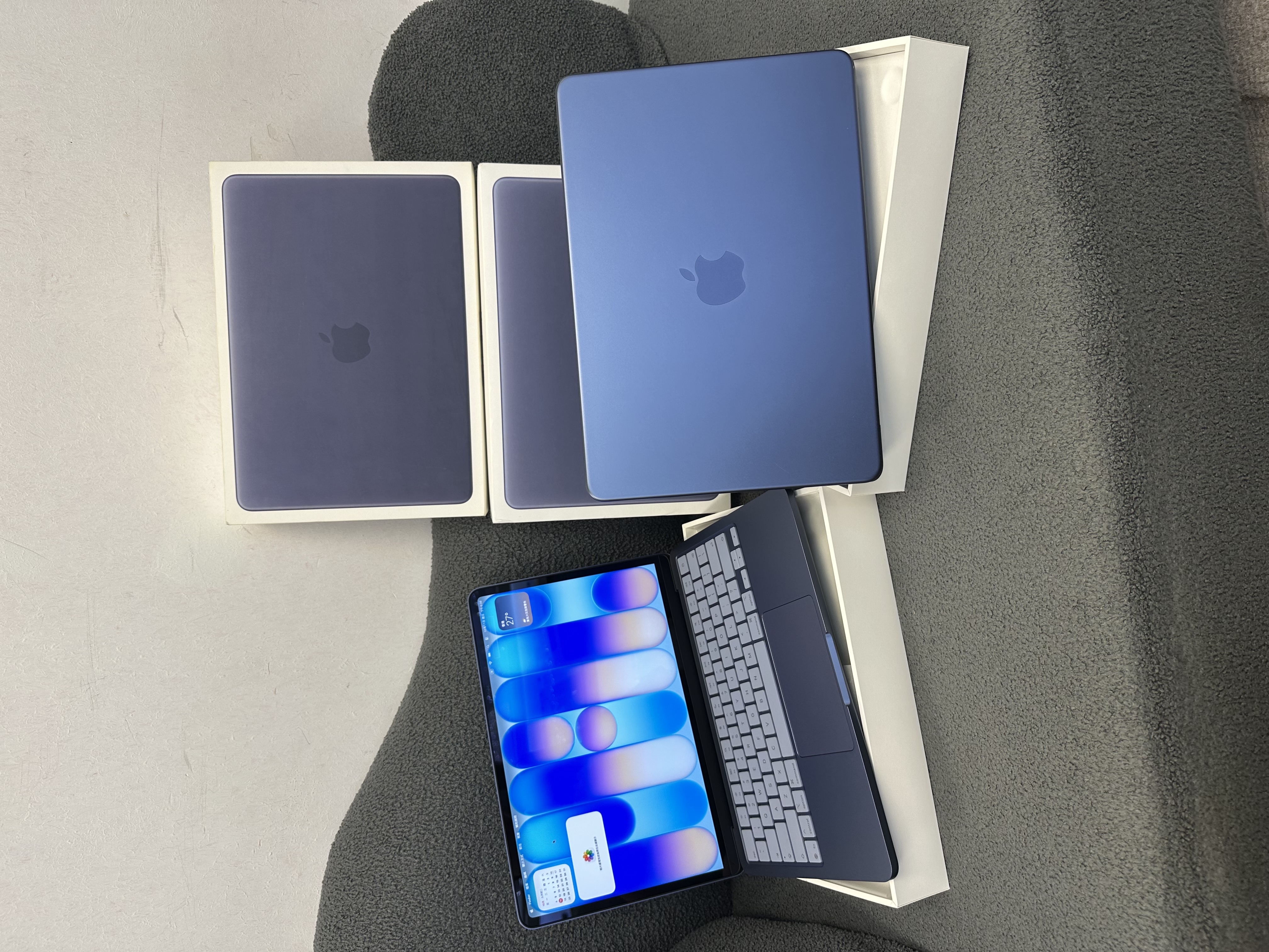 APPLE MacBook Neo A18 Pro CPU/ 8GB Ram/256,512GB SSD/5核心GPU/Liquid Retina Mon/13吋/藍色/Gaming Laptop / Notebook / 超強續航能力/文書機 / 畫圖 / 剪片 / Movie / Netflix 