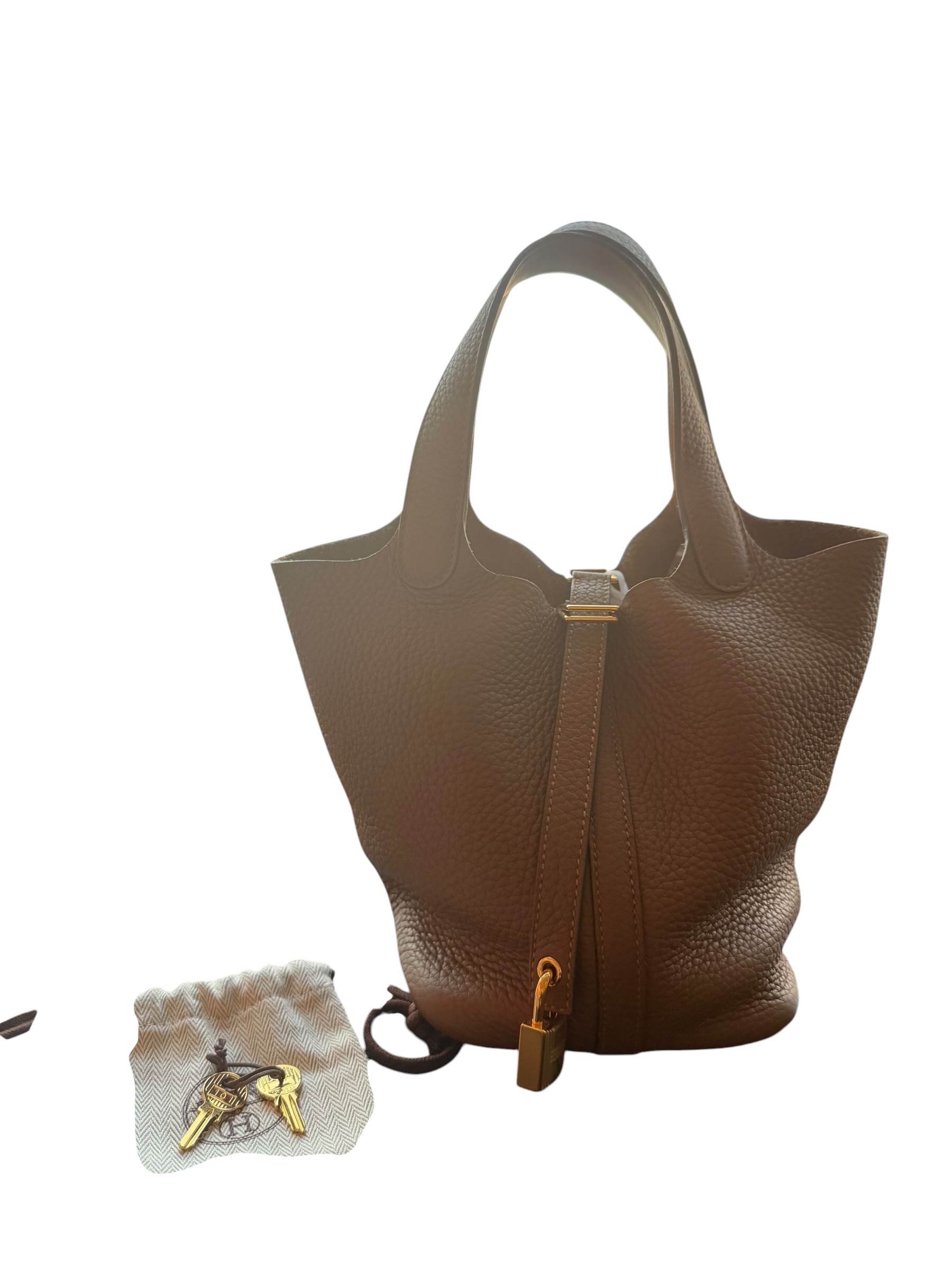 Pre-Owned HERMÉS P18 Stamp Z / Product Code: W50501
