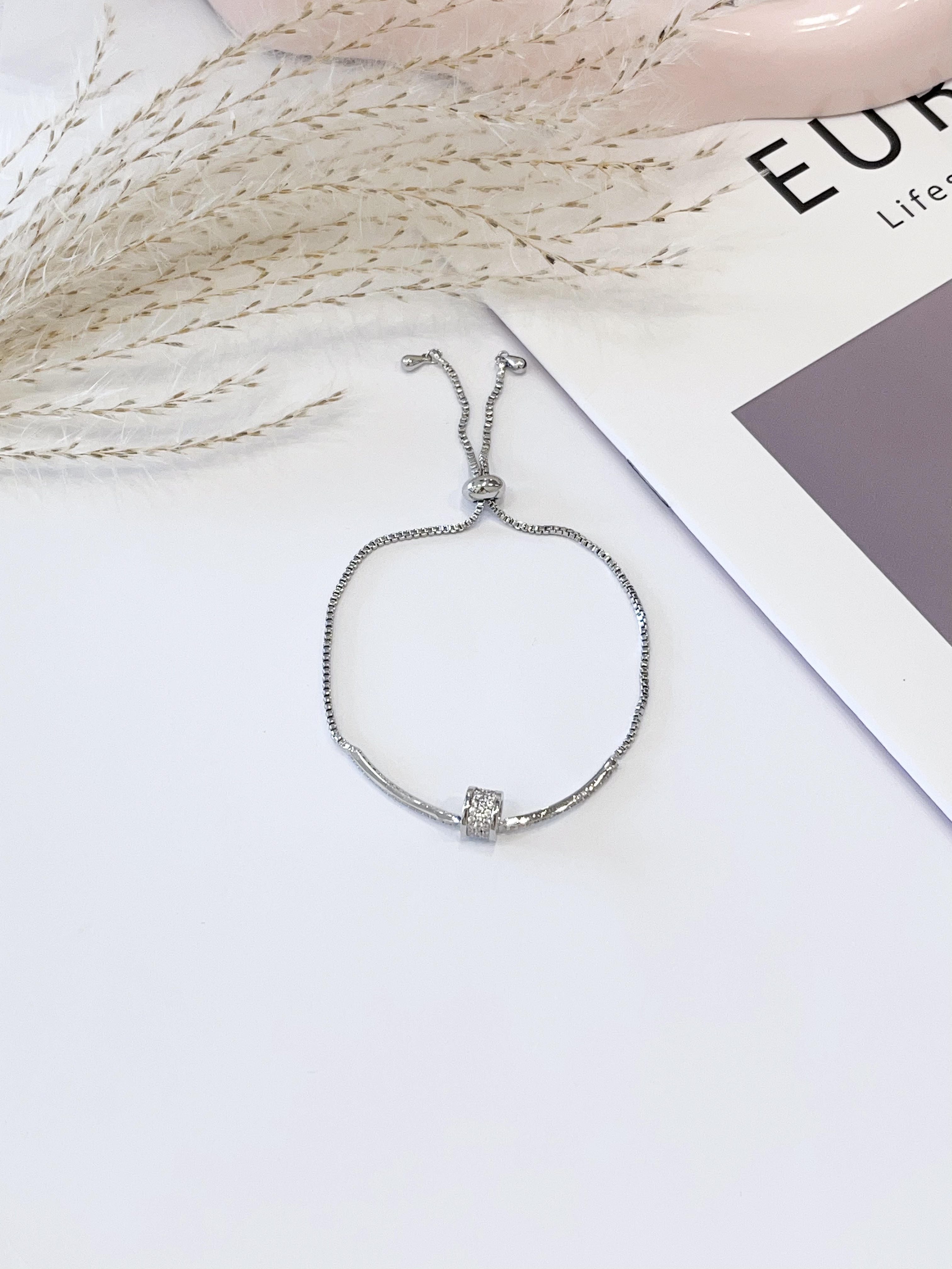 简约线条满钻抽绳手链