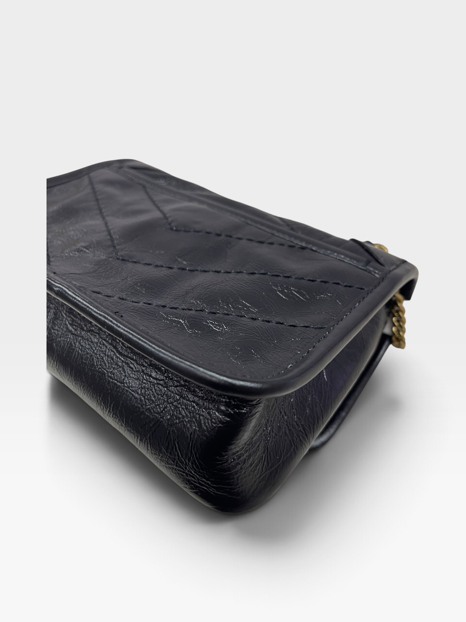 Unused Item YSL Mini Nikki / Product Code: 092705
