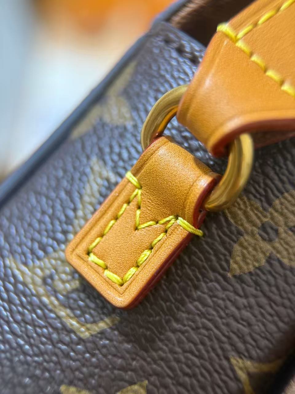 LV Steamer 可穿戴式銀包/斜挎包