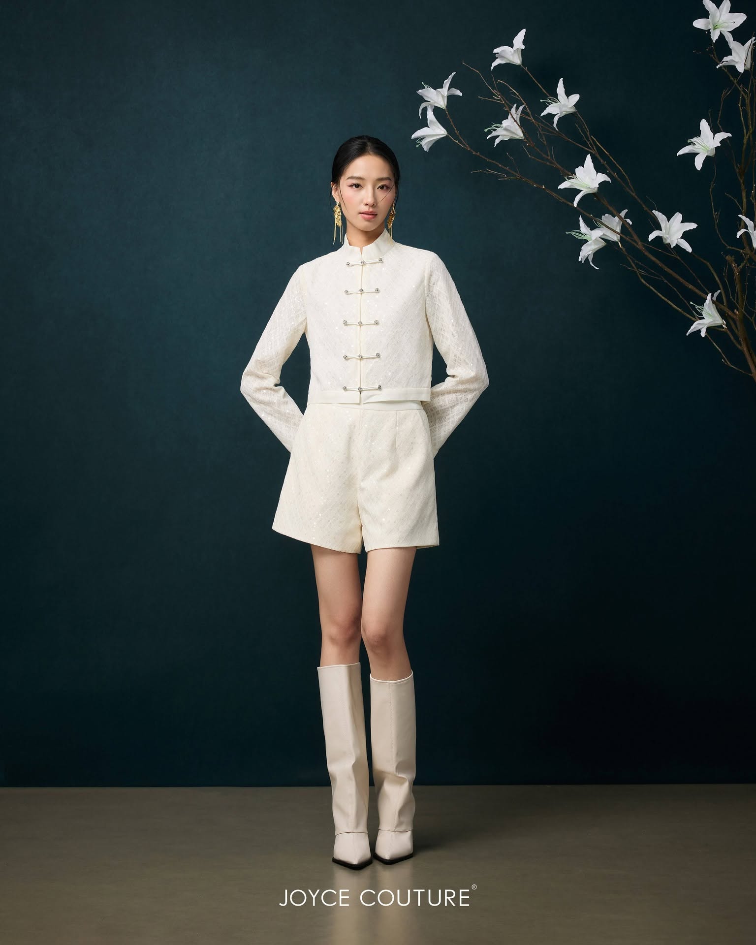 闪闪亮片米色外套 T0186