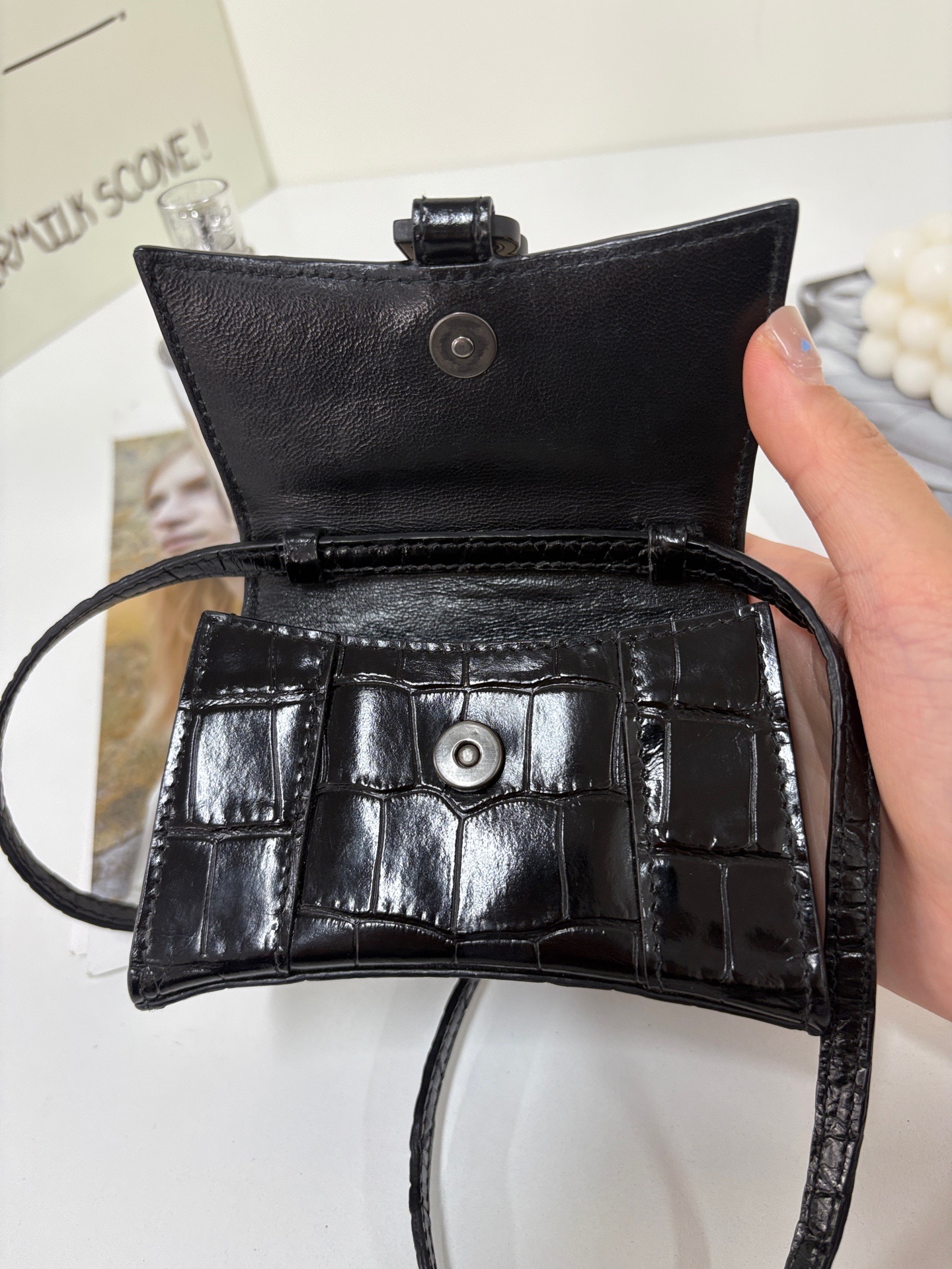 【預訂貨品】巴黎世家鰐魚紋mini沙漏包