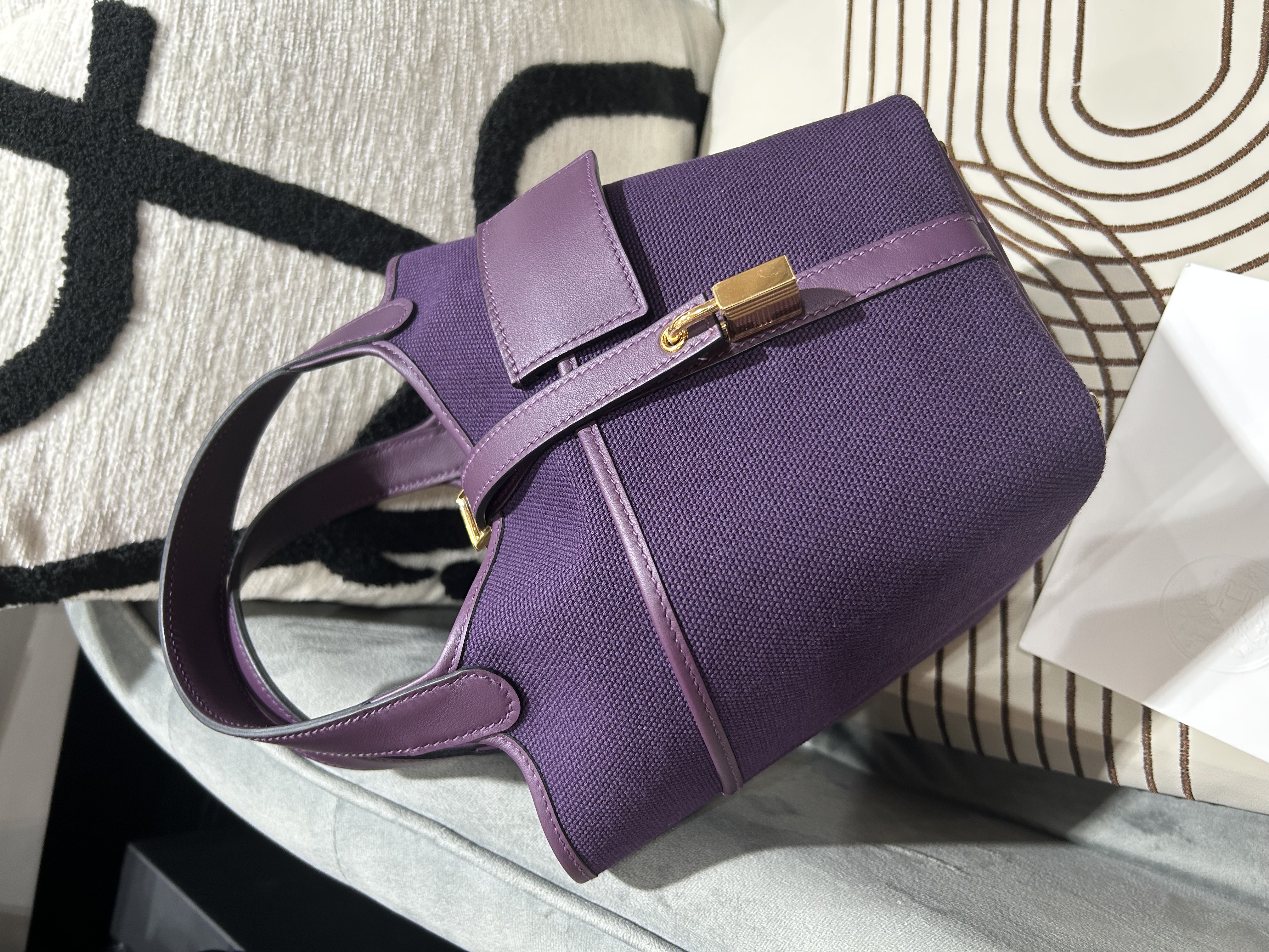 全新 Hermes cargo 18 Stamp U 100%Authentic, 100%New 全新 ✅收據✅Key Lock ✅Dust bag✅Box