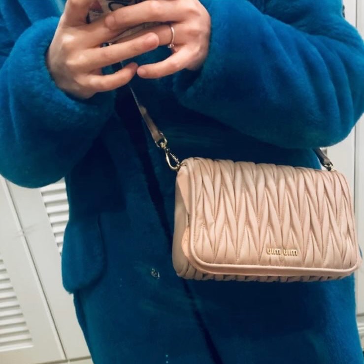 MIU MIU🤍PRE OWNED Matelassé Flap 裸粉色皺摺斜肩包🩷