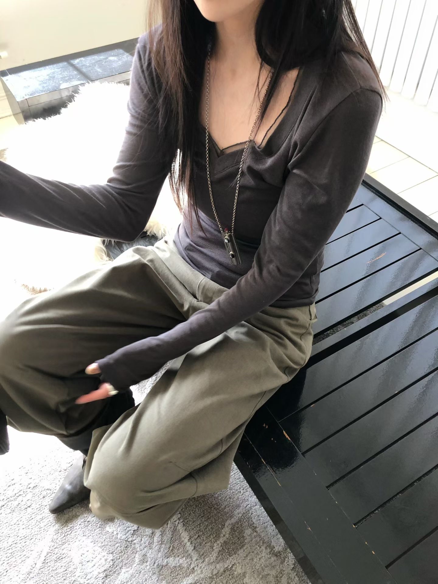 V neck inner