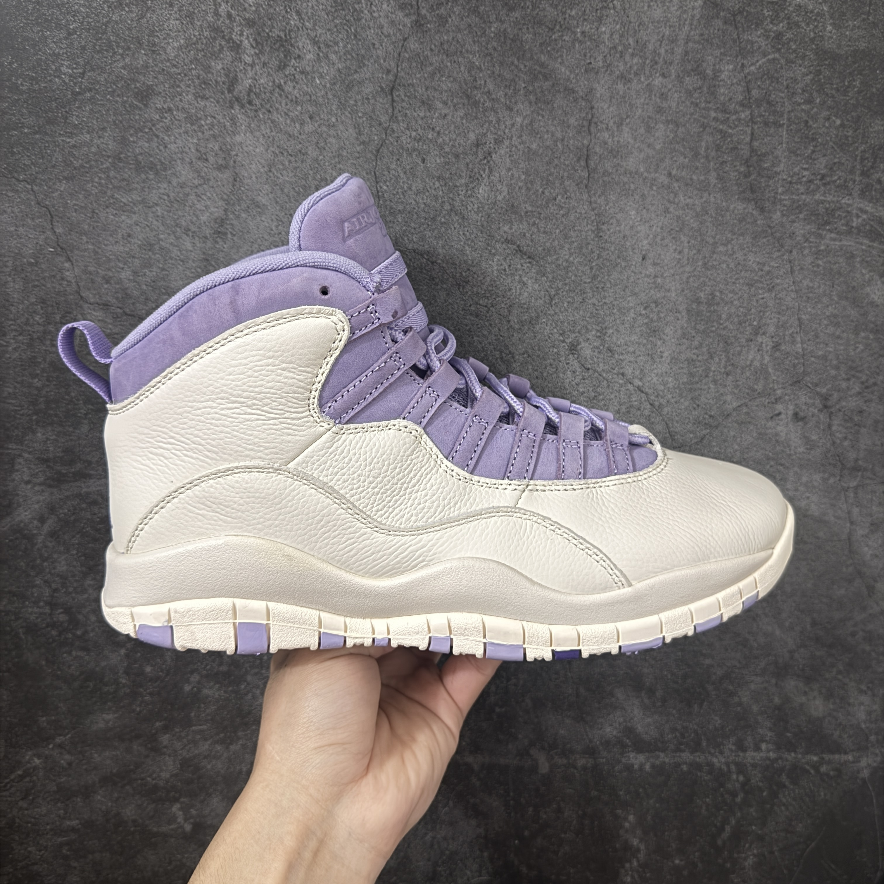 Air Jordan 10 Retro "Hydrangeas" IQ0388-101