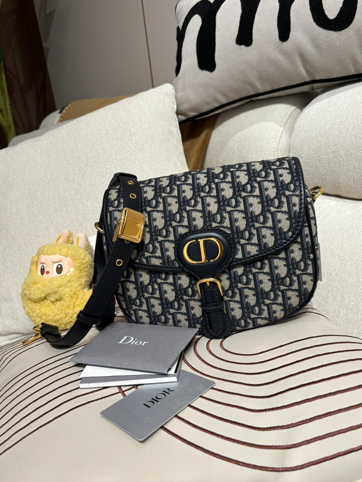 Dior Bobby medium, oblique 100%Authentic ,98%new ✅ 收據✅證書✅dust bag  📣專門店售價 $29,500📣