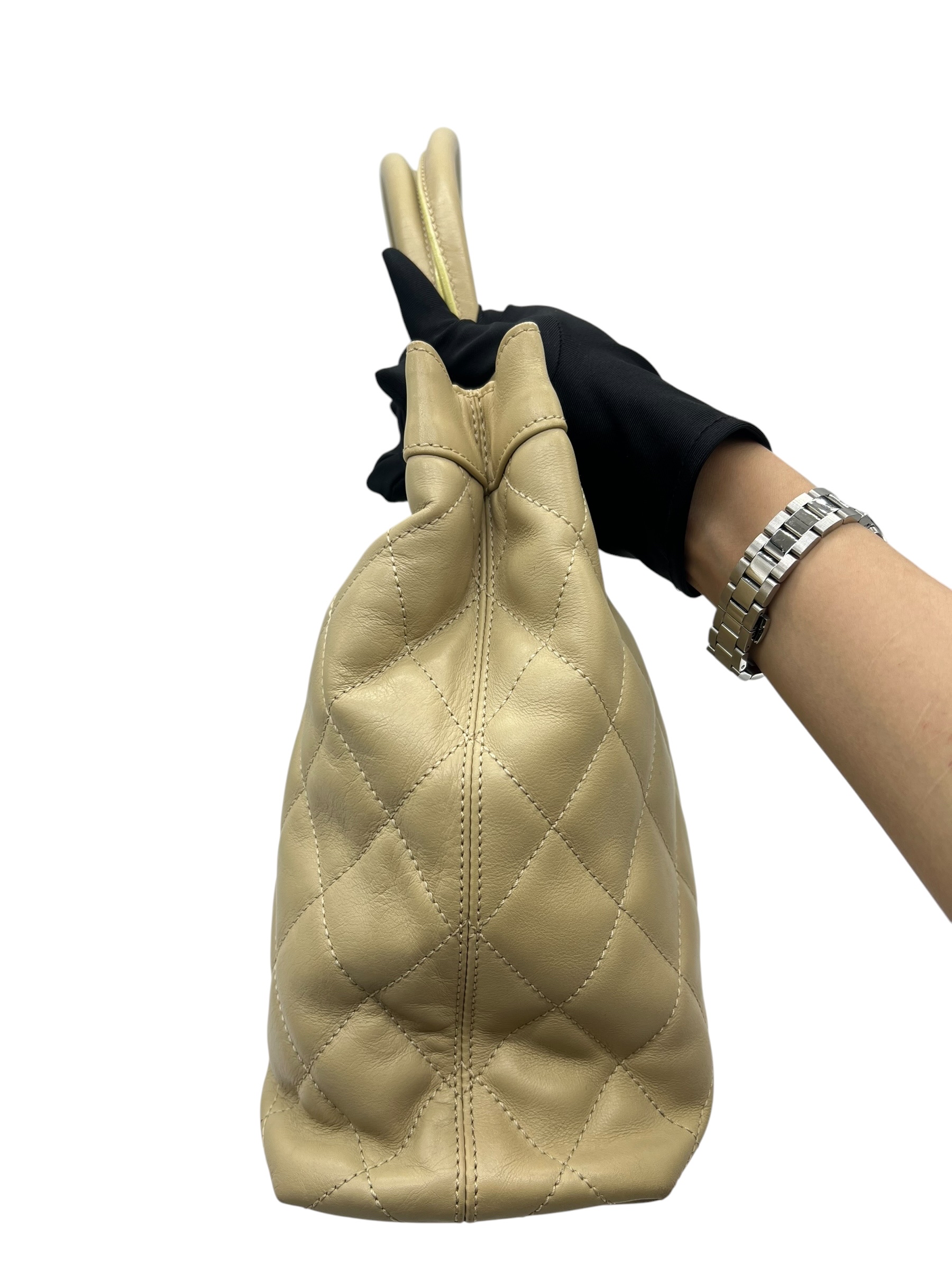 Pre-Owned CHANEL Handbag / Product Code: 26060505