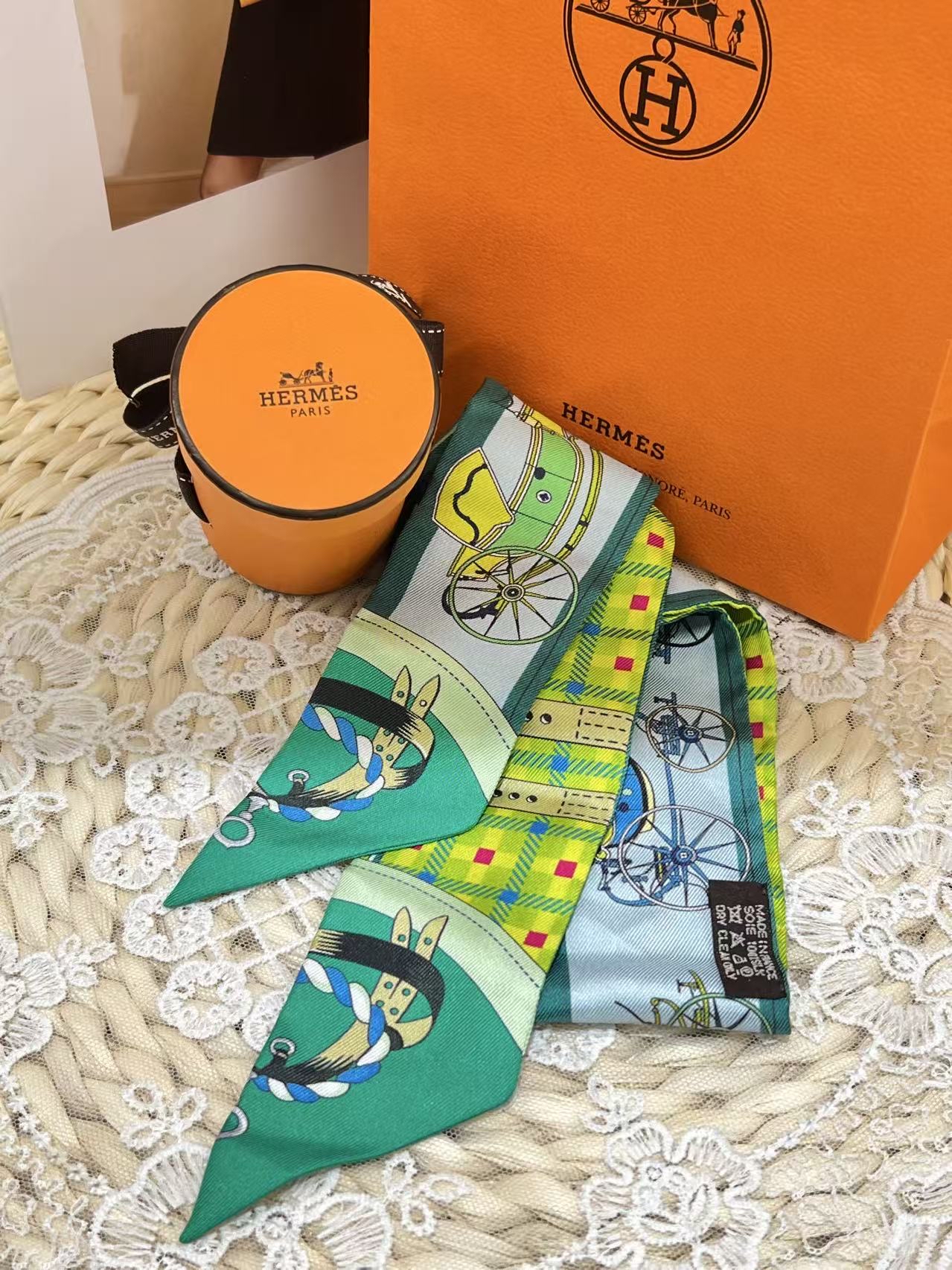 Hermes Les Voitures Nouvelles Twilly