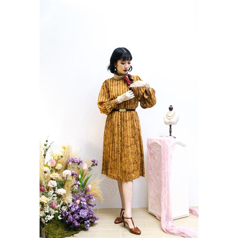 Vintage Japanese Brown and Yellow Vertical Stripe and Leaf Pattern Day Dress（MT1608-76)