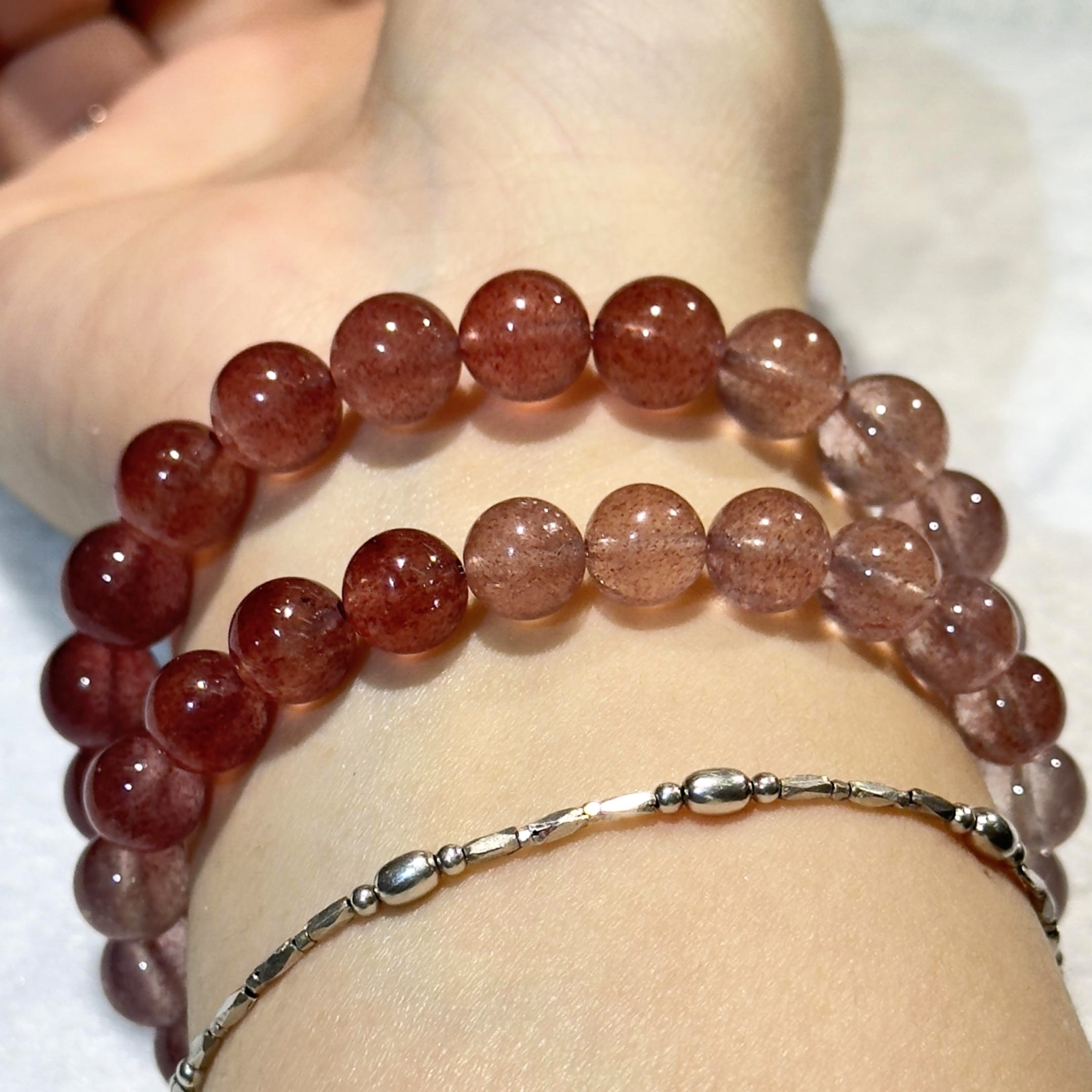 漸變草莓晶手串 #CA0019