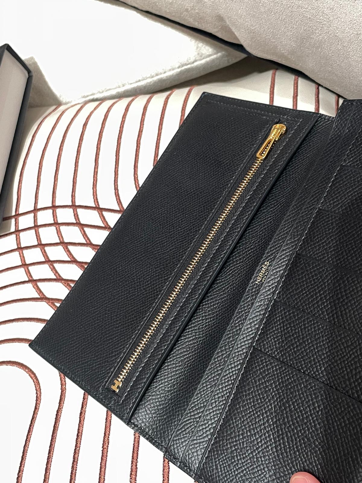 Hermes Bearn Long Wallet Stamp Z 100%Authentic, 95%New