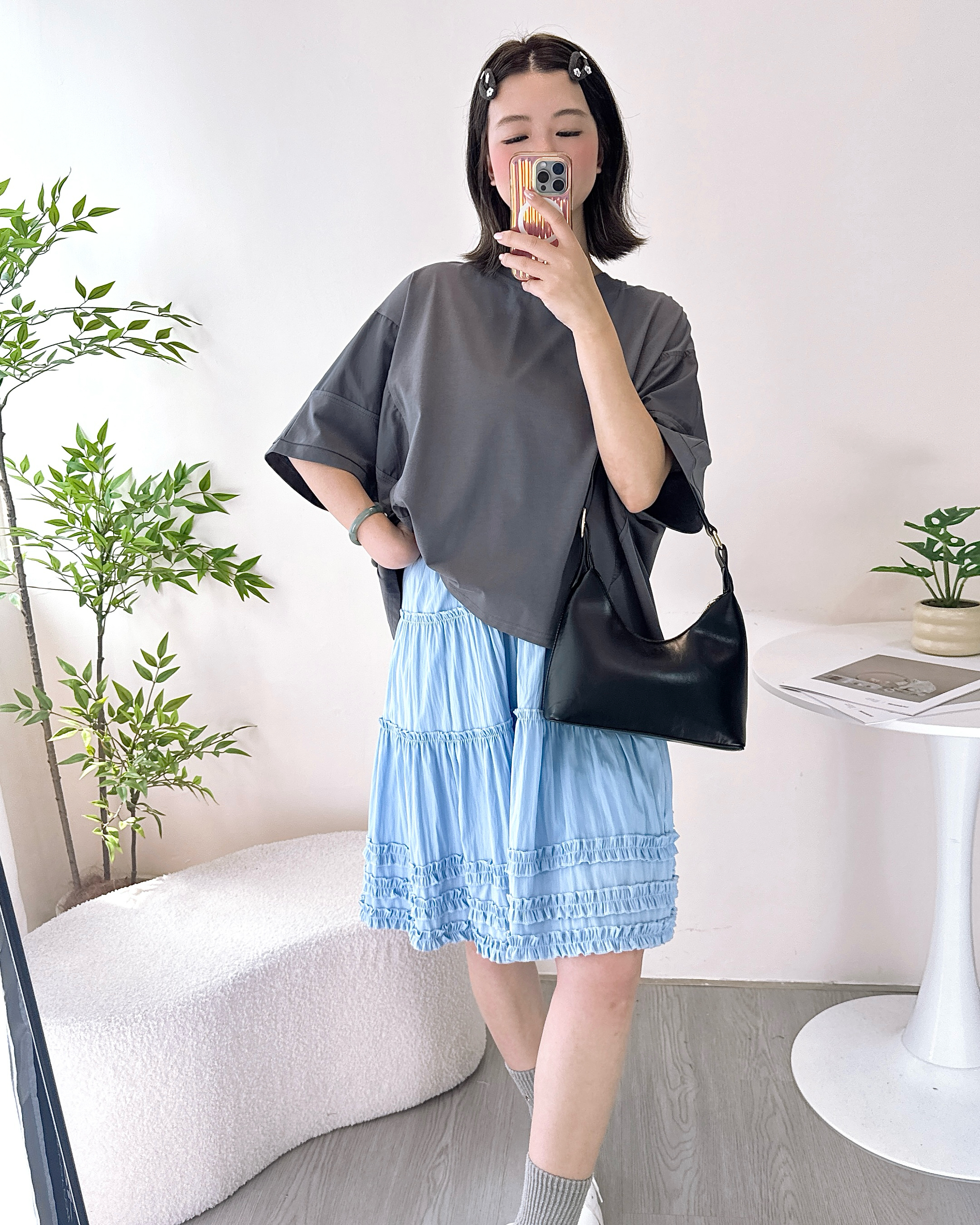 寬鬆不規則淨色上衣 3色