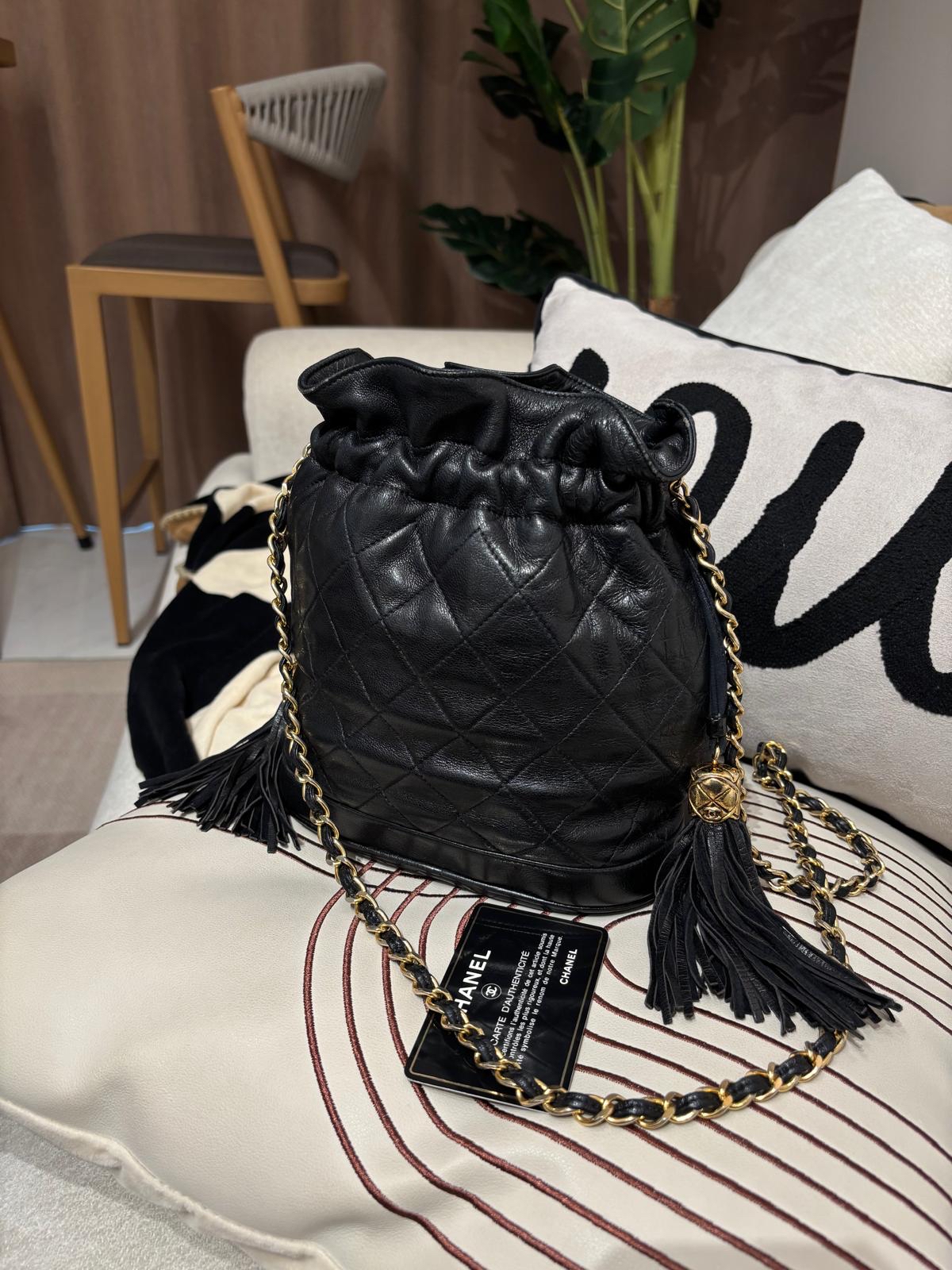 Chanel Vintage Bucket Bag 100%Authentic, 90%New✅Card
