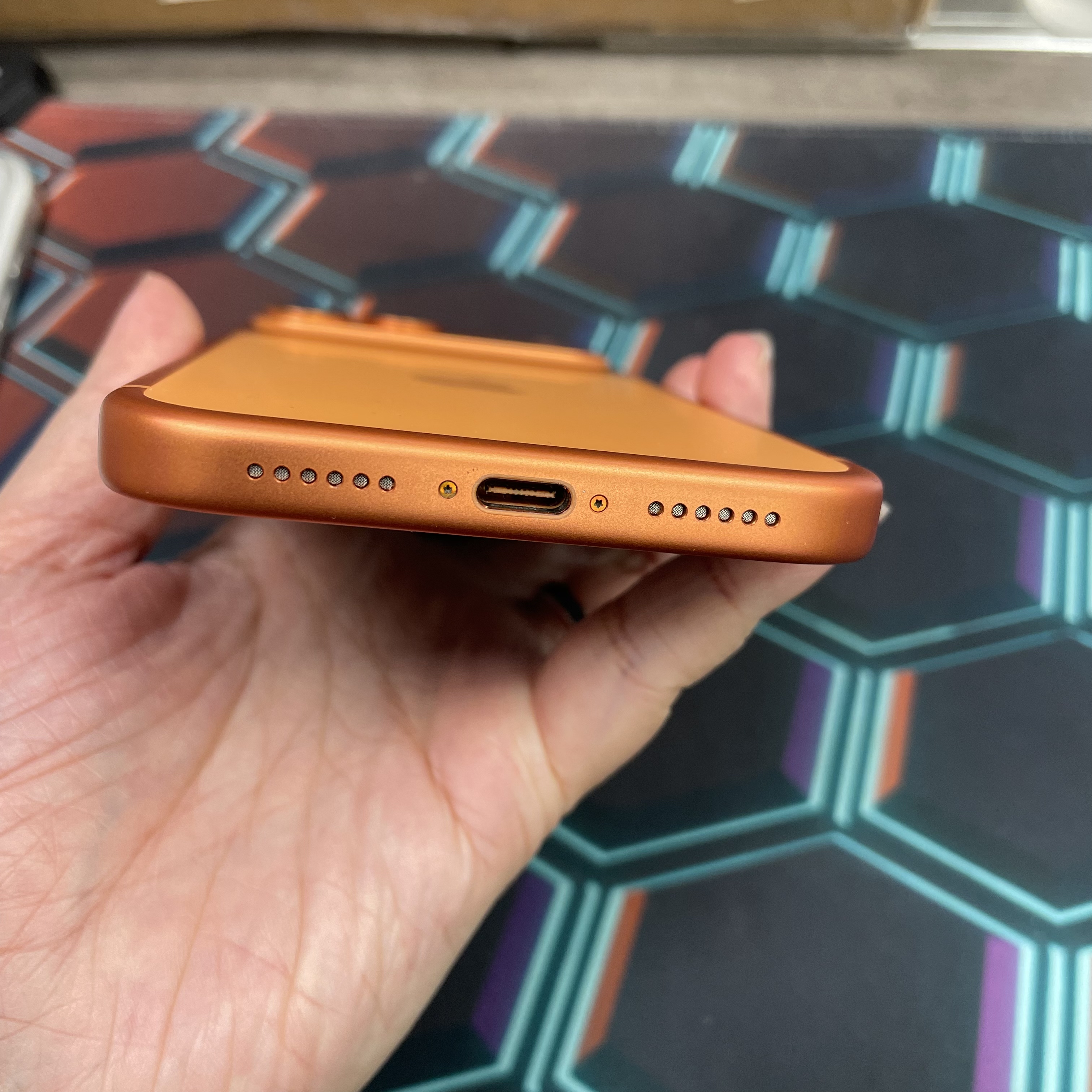 *8361 17 pro max 完美機 2TB 電89 橙色 orange