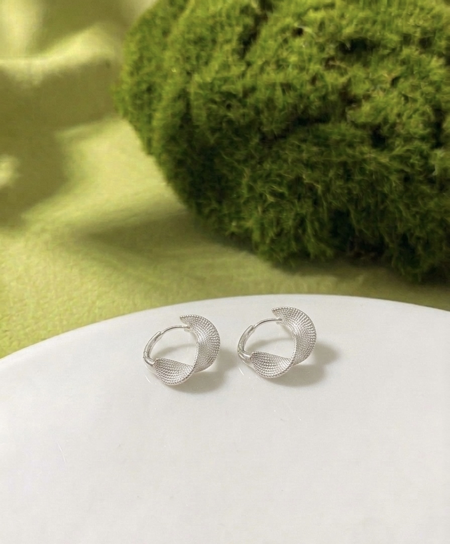 Classic Hoop Earring