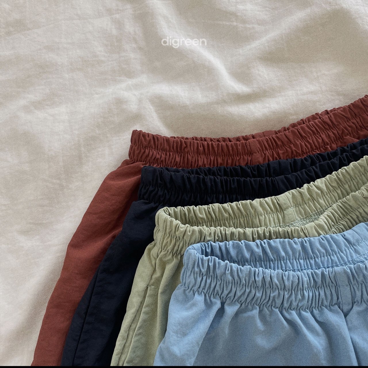 Digreen | eyelet swim pants 
