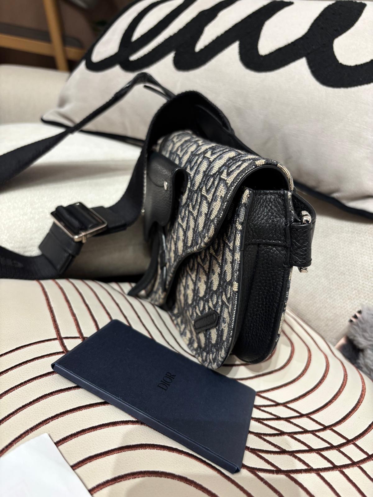 Dior saddle pouch Crossbody Bag 100%Authentic ,95%new ✅dust bag