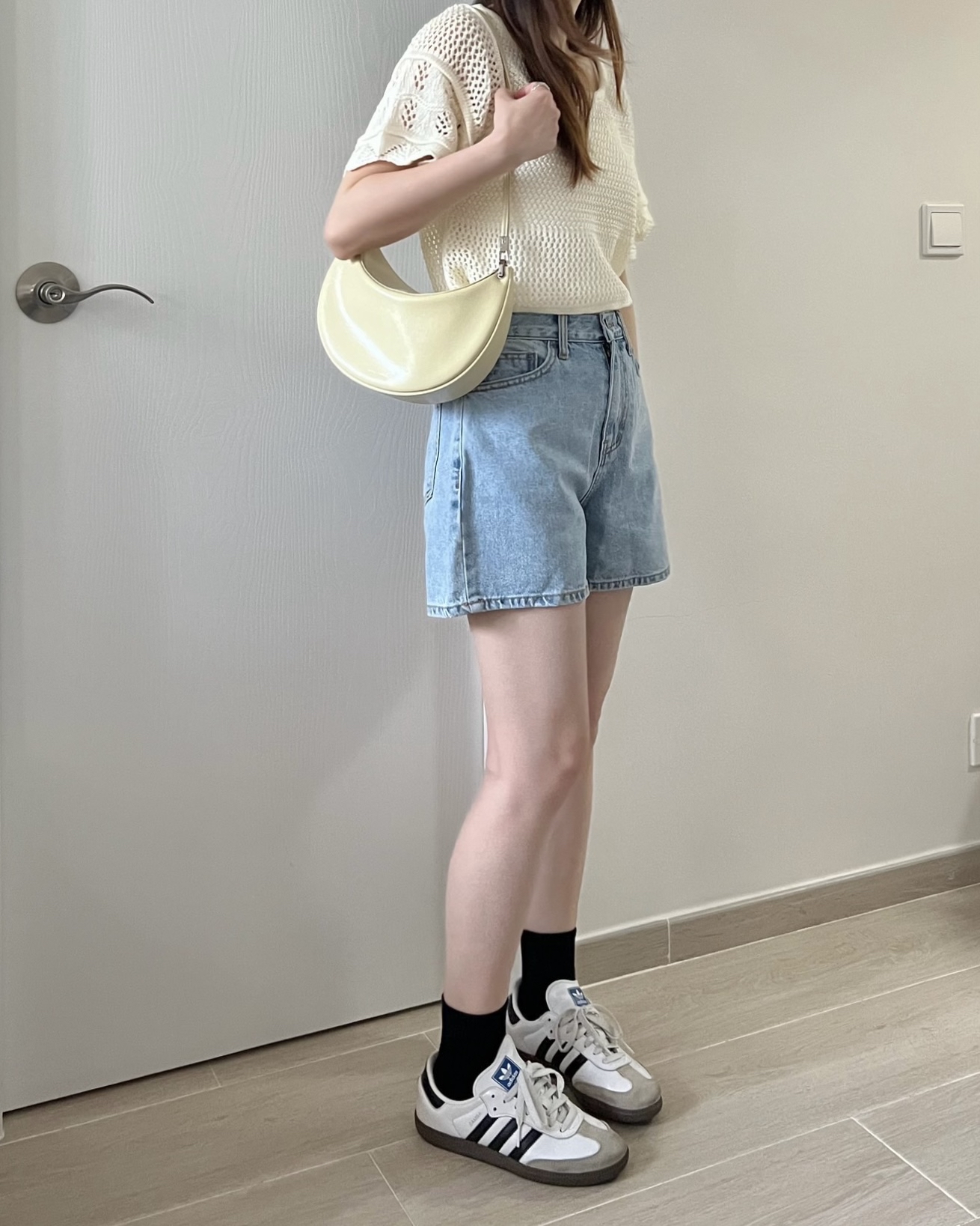 甜價鏤空花邊針織上衣 包容度大 現貨