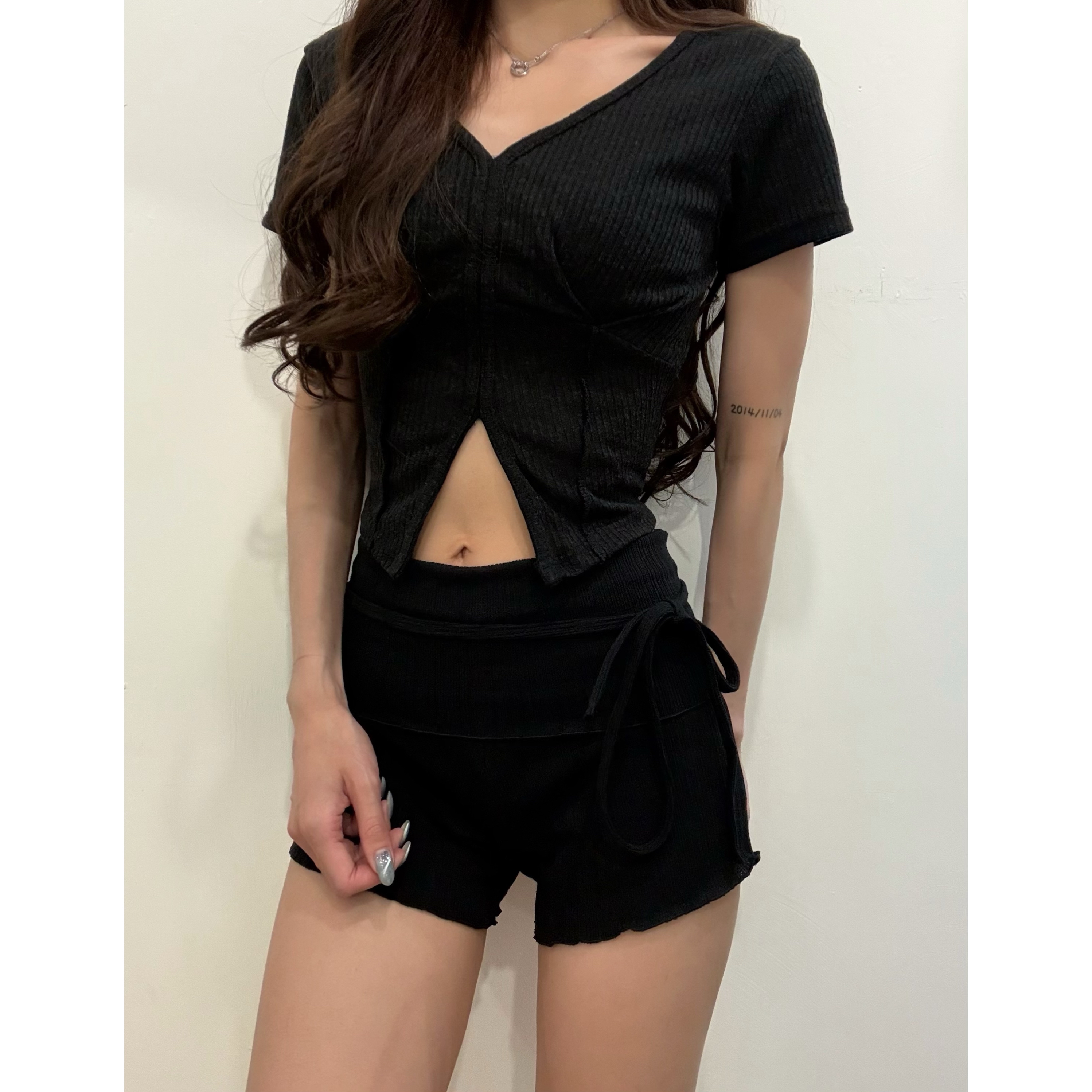 新品價5月22截💙2605S《PINSTRIPE TIE-WAIST SHORTS》