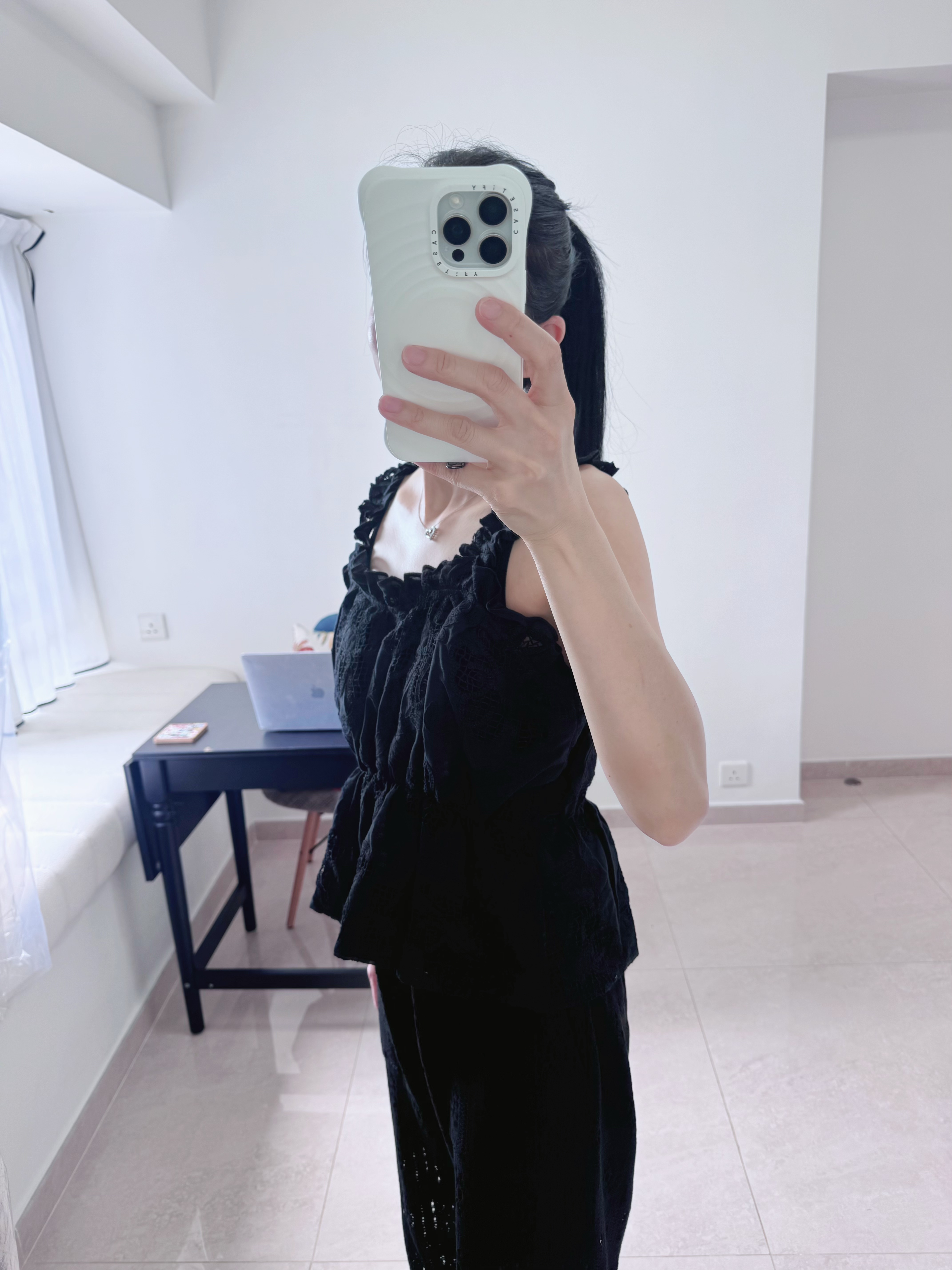 Lovely embroidered lace top (Black)