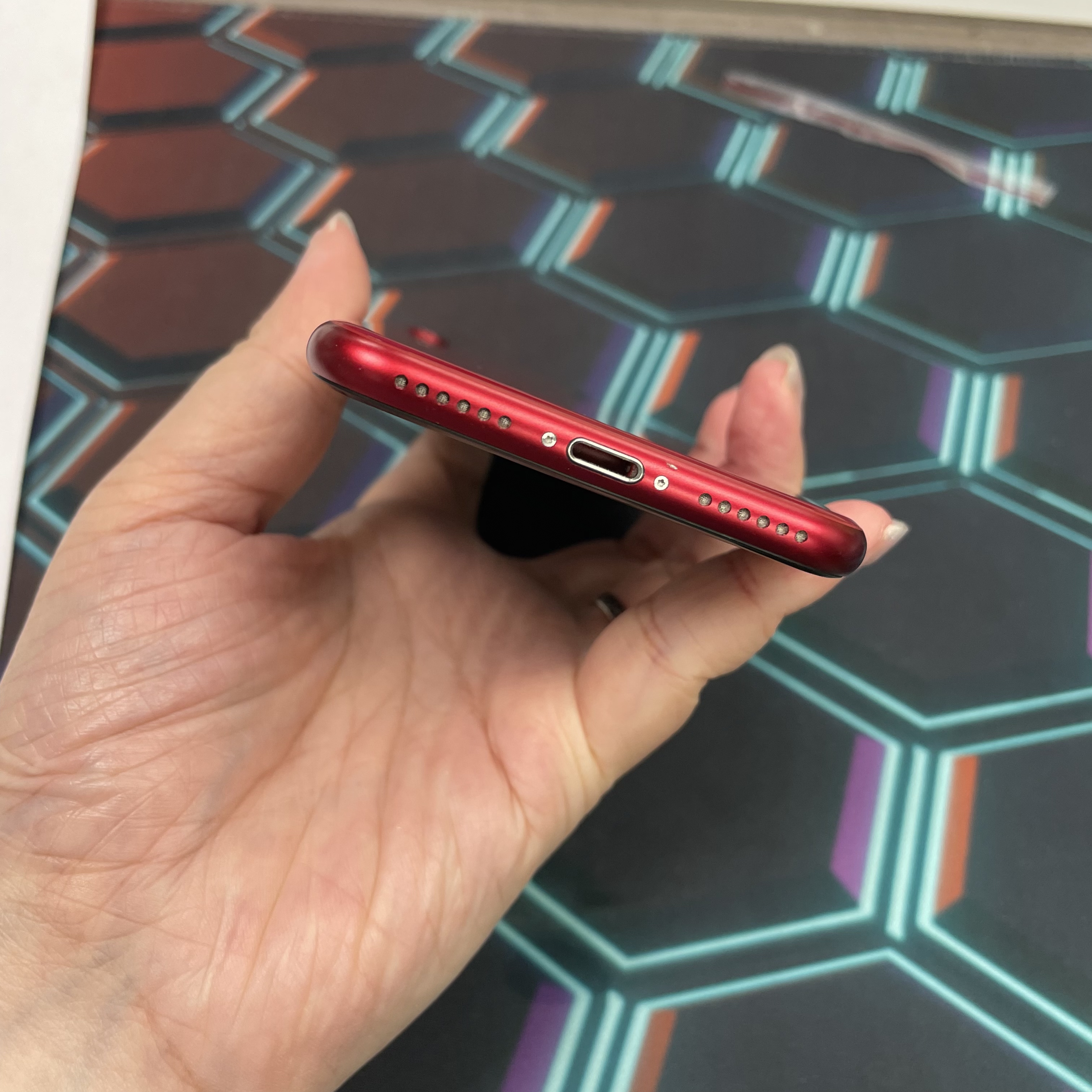 *7830 SE 3 完美機 64GB 電100 紅色 red
