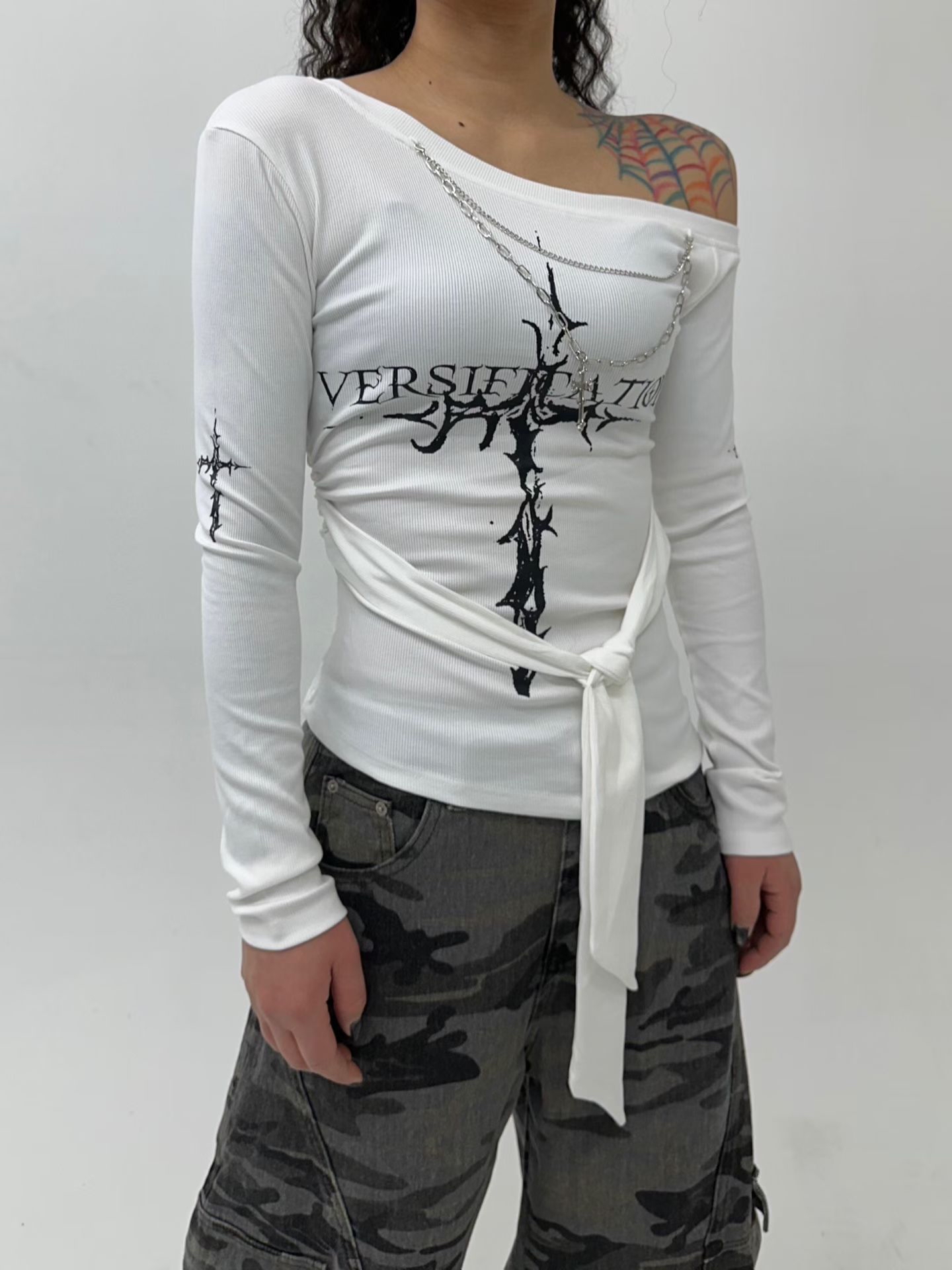 韓國Y2K 鐵鏈腰側綁帶十字架Top