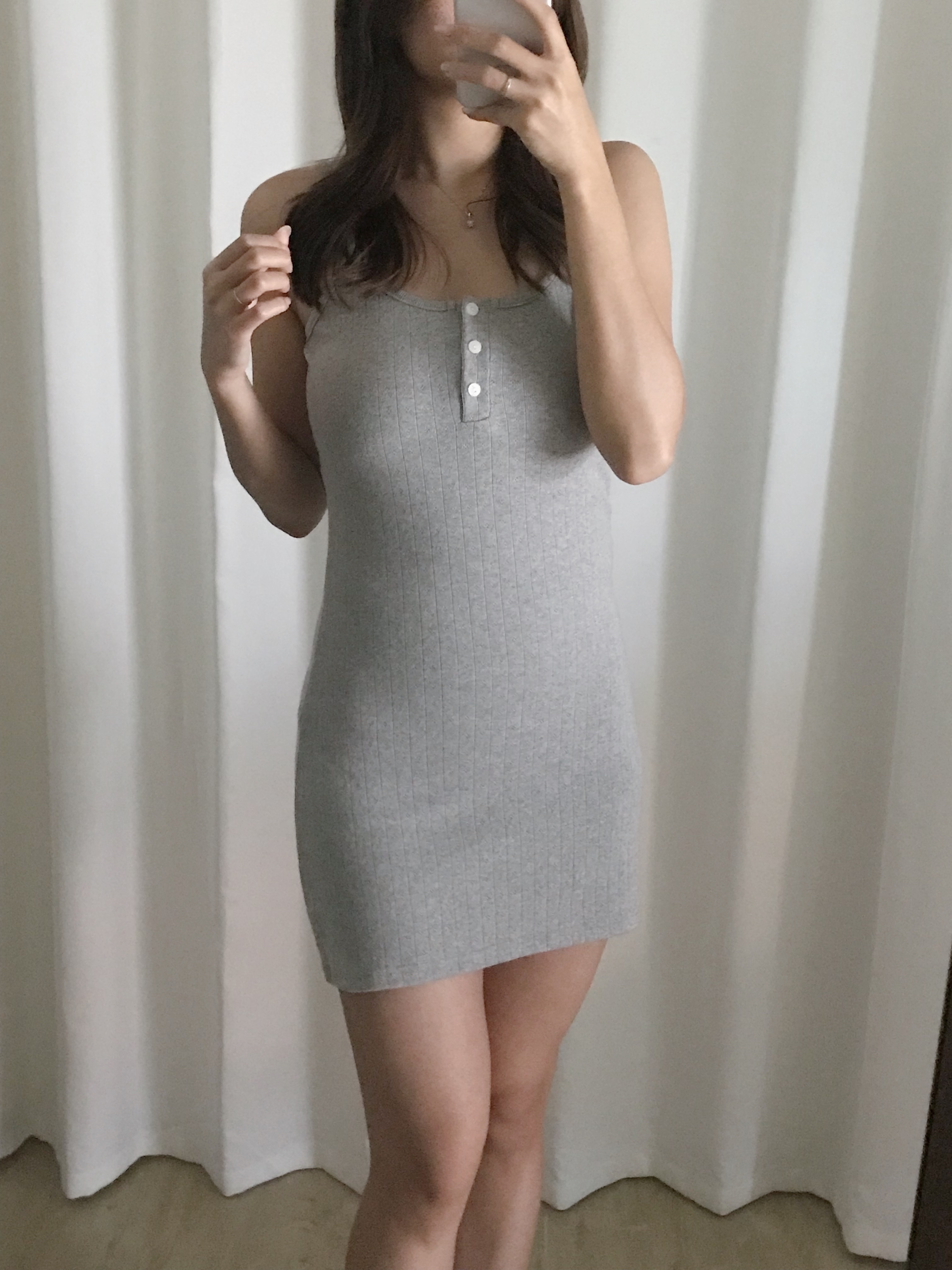 [顯身材!]簡約通花修身連身裙(三色入)