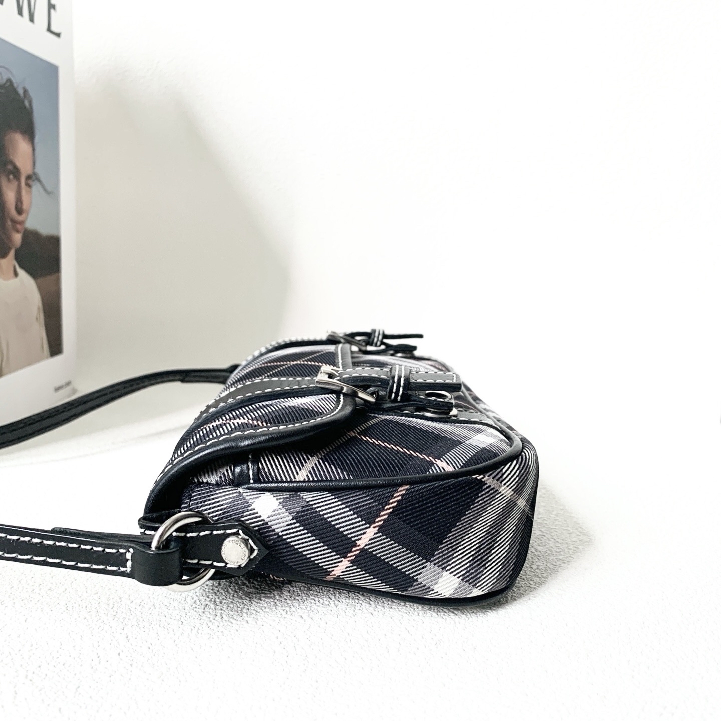 【預訂貨品】Burberry黑白格紋法棍包