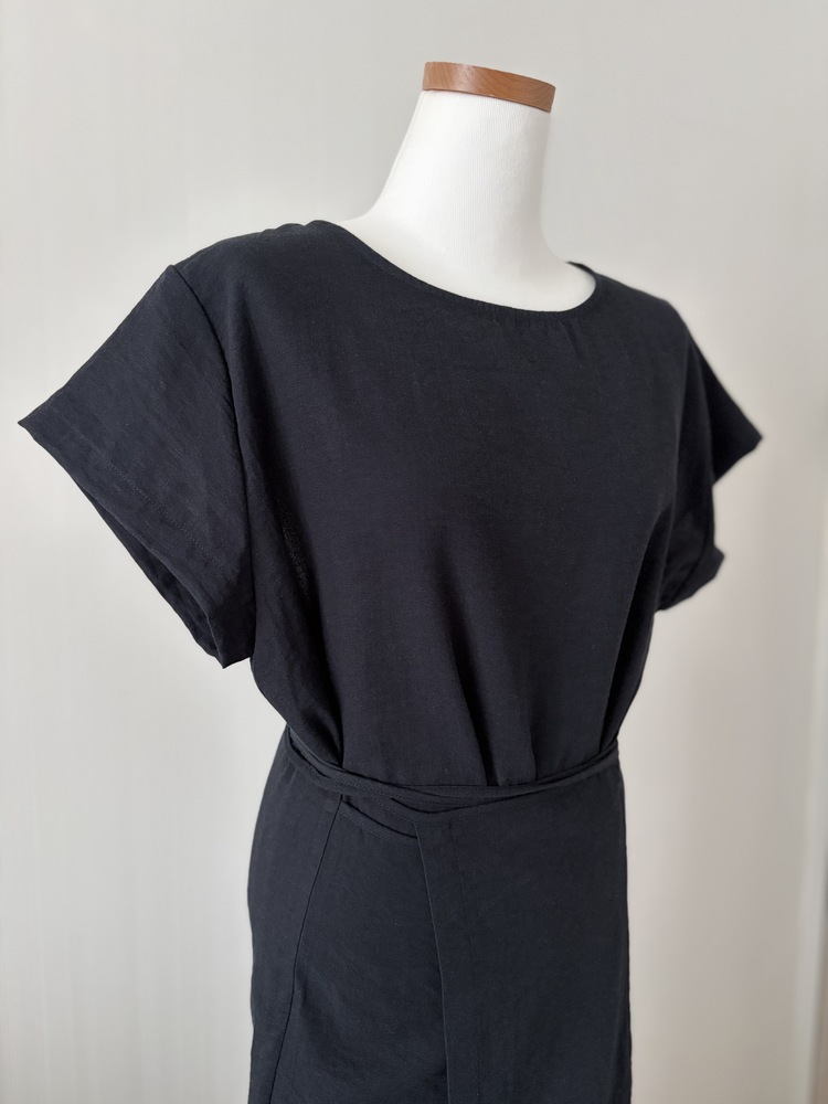 The Timeless Wrap Dress (Navy)