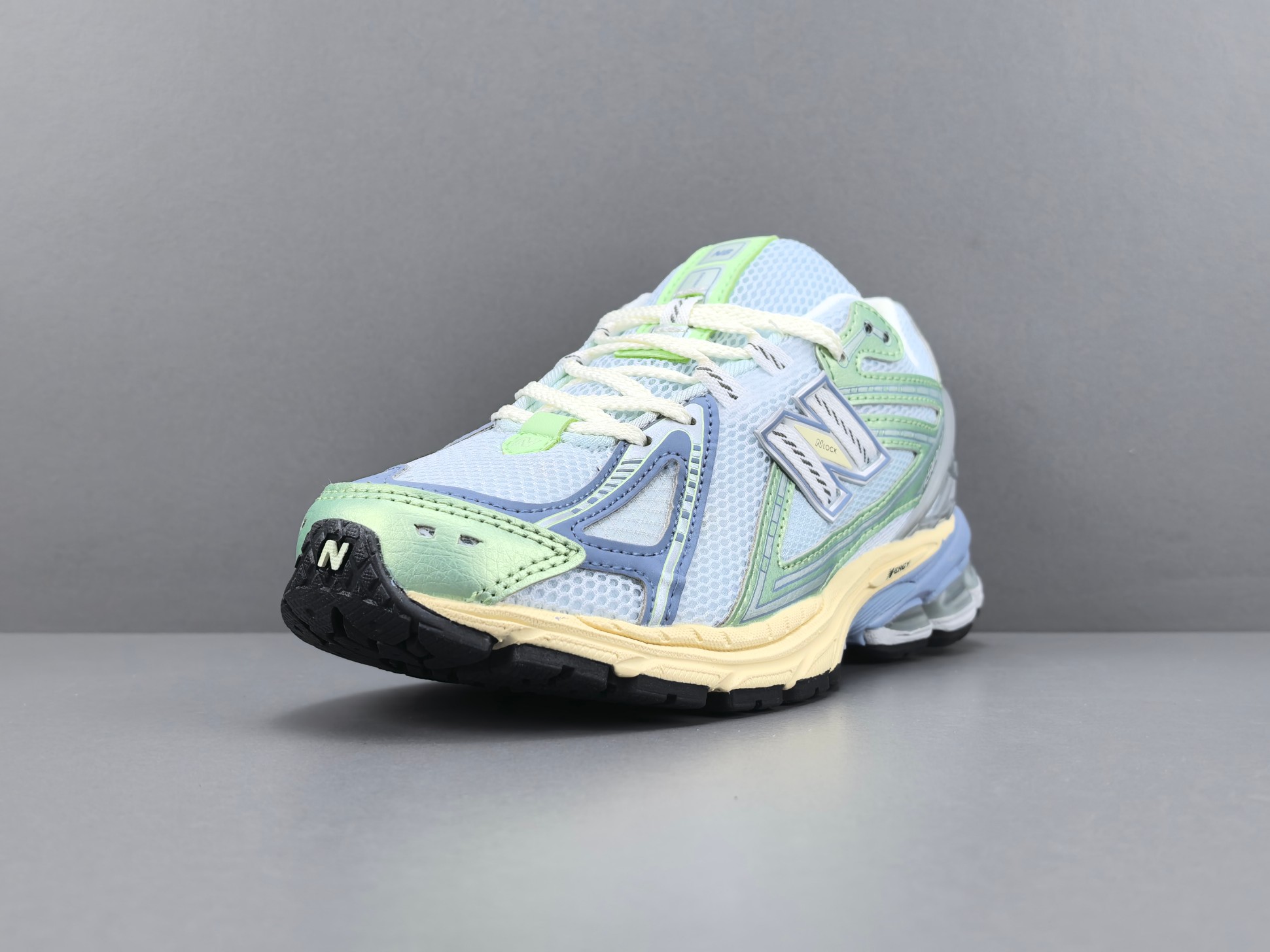 New Balance 1906R U1906RNE