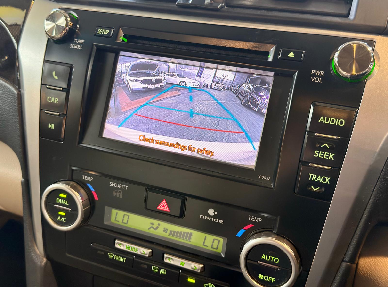 Toyota CAMRY 2.5 Hybrid 2012