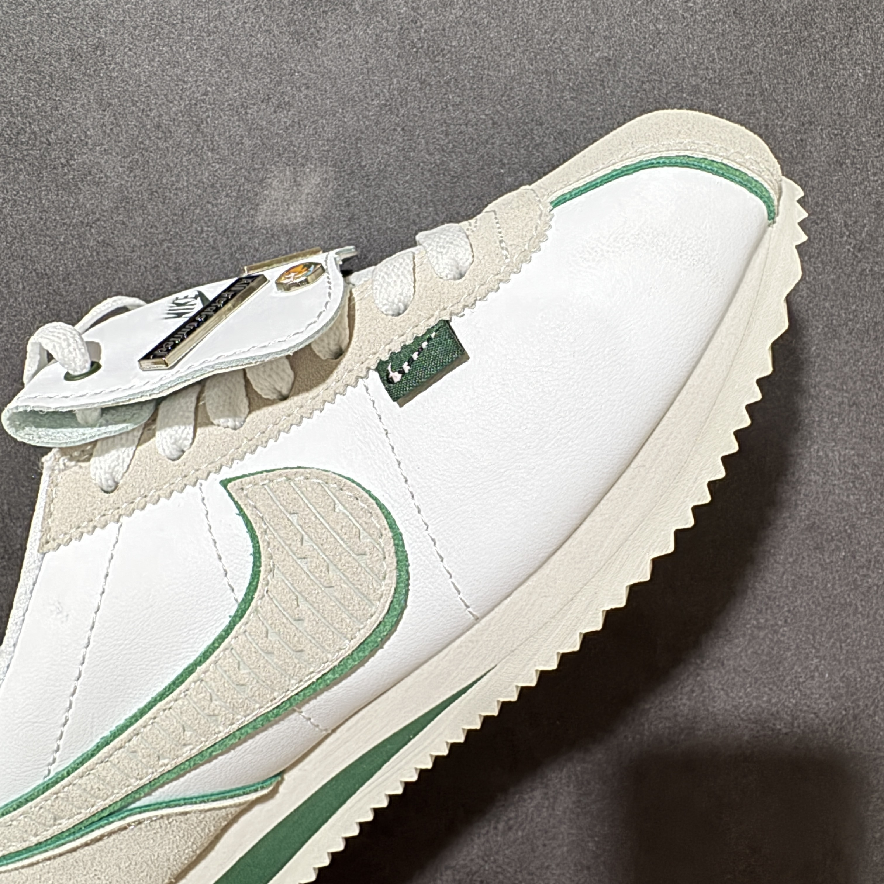 Nike Cortez FQ0259-110