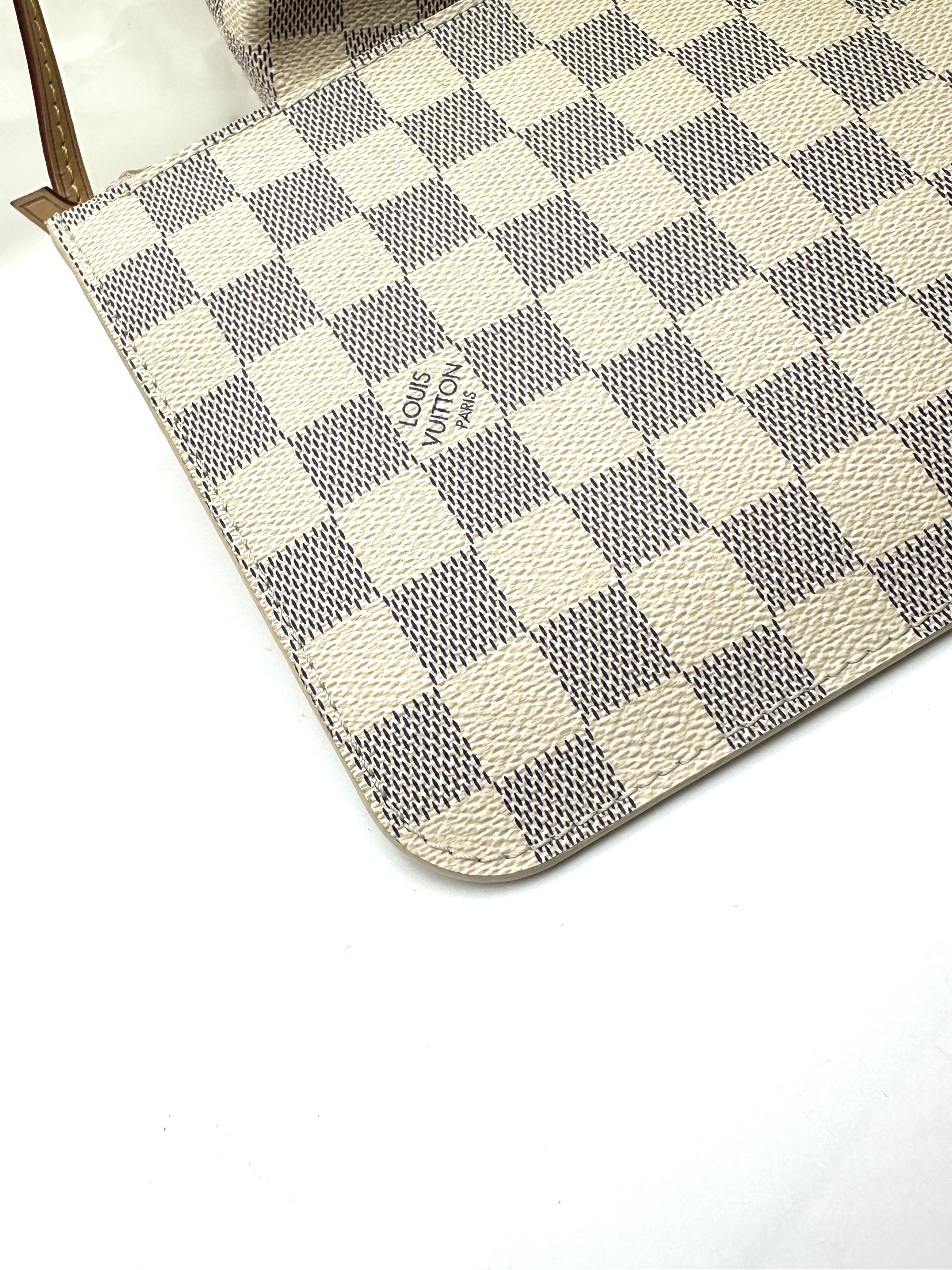 Pre-Owned Louis Vuitton Damier Azur Neverfull PM tote bag / Product Code: 26040901