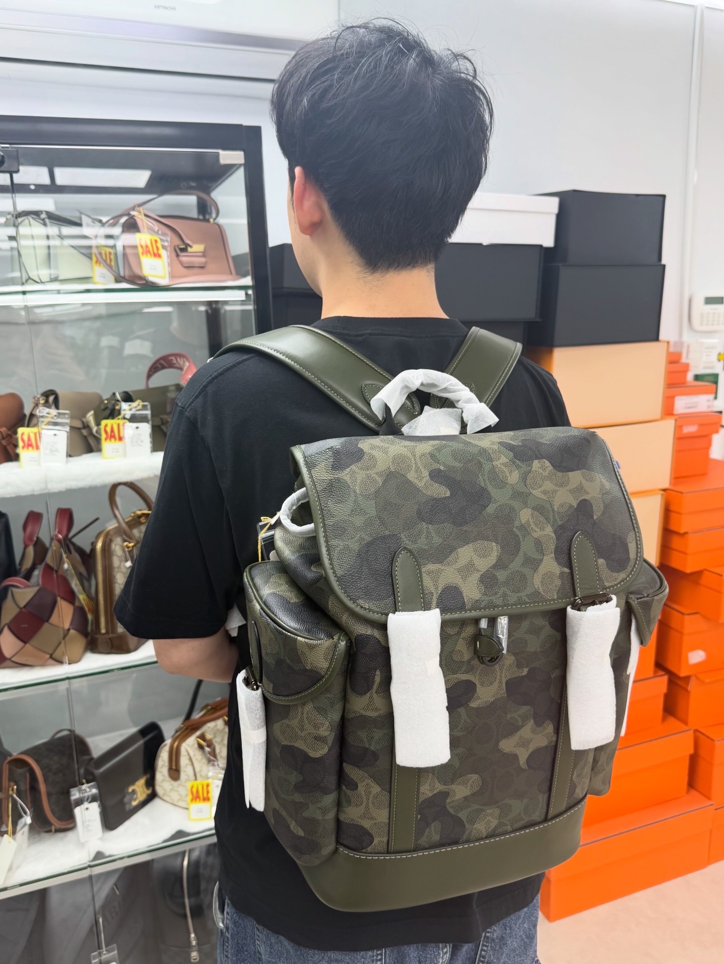 COACH 閑置品🌟SIGNATURE 綠色迷彩印花背包 💚