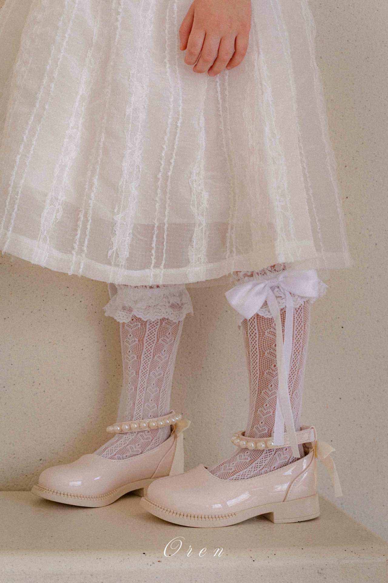 ☀️預訂 韓國直送☀️🇰🇷Oren Edel Pure蕾絲紋理花卉腰帶泡泡袖包屁裙/連身裙