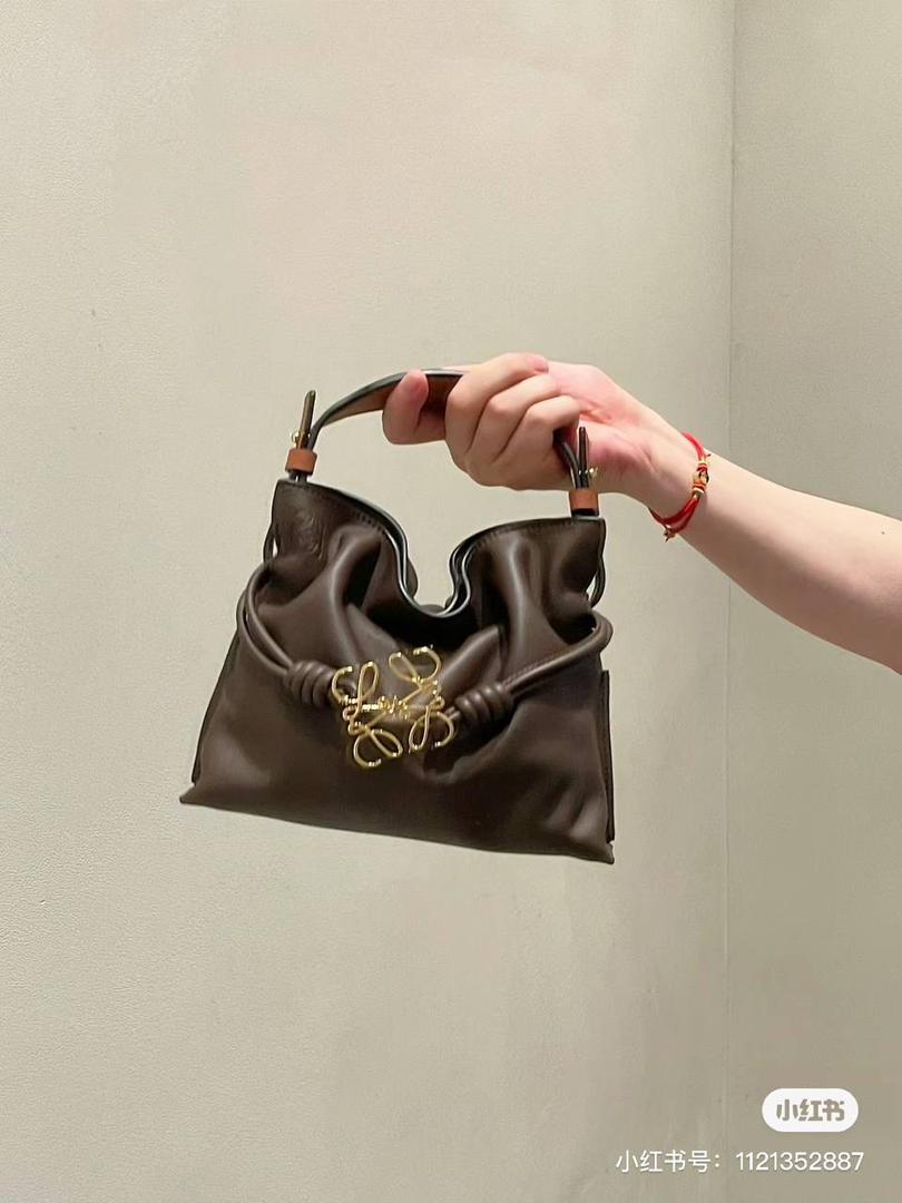 Loewe 罗意威 Flamenco Nano 纳帕小牛皮手提包