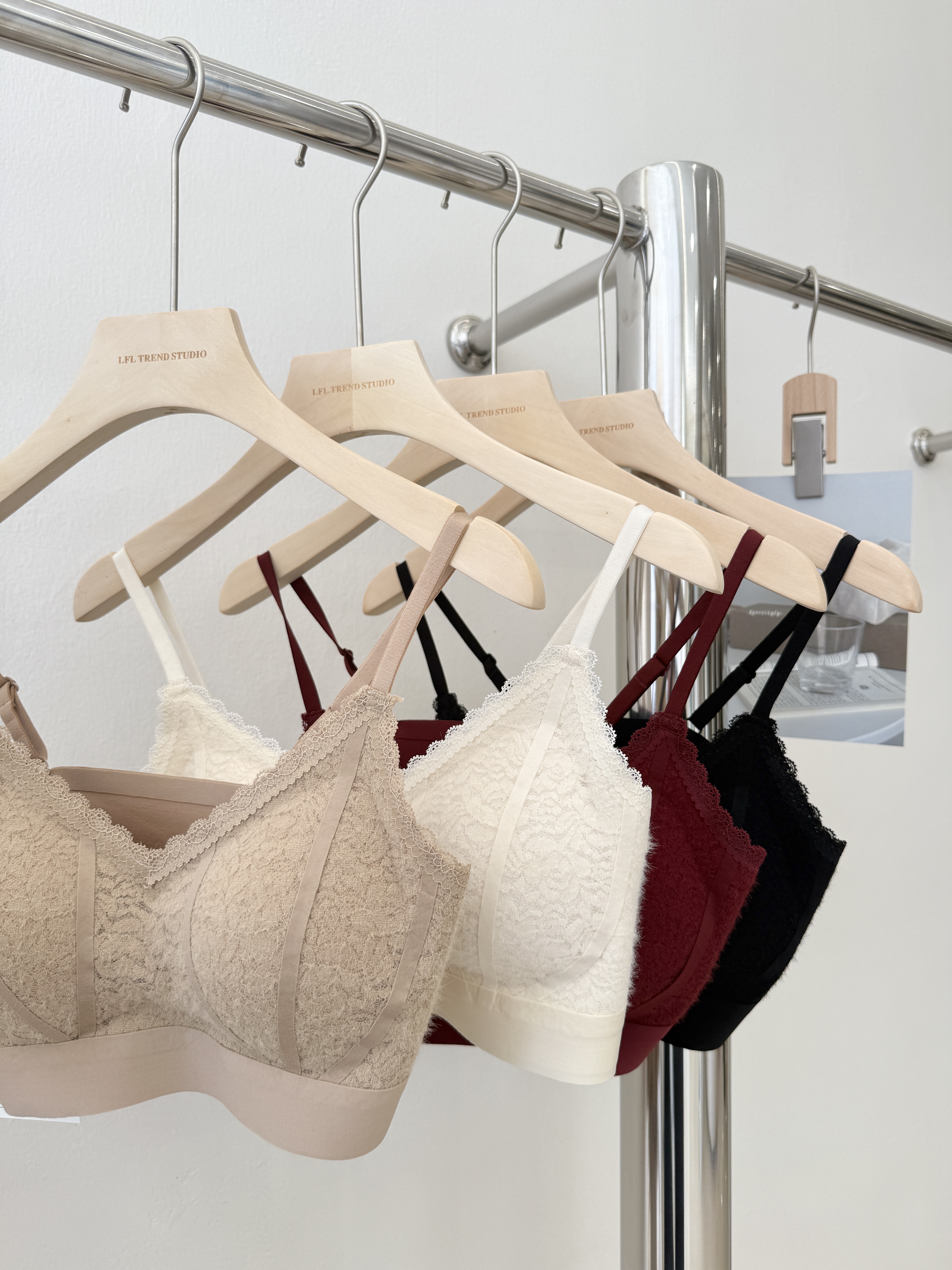 6895 法式磨绒优雅蕾丝文胸