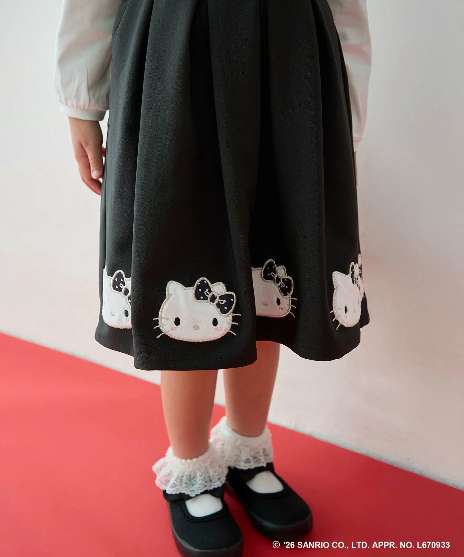 🆕【⭐訂購⭐】日本直送 🇯🇵🌀 #Kitty 優雅刺繡貼花 束腰 背帶裙🌀[ELJA-0230][261125]