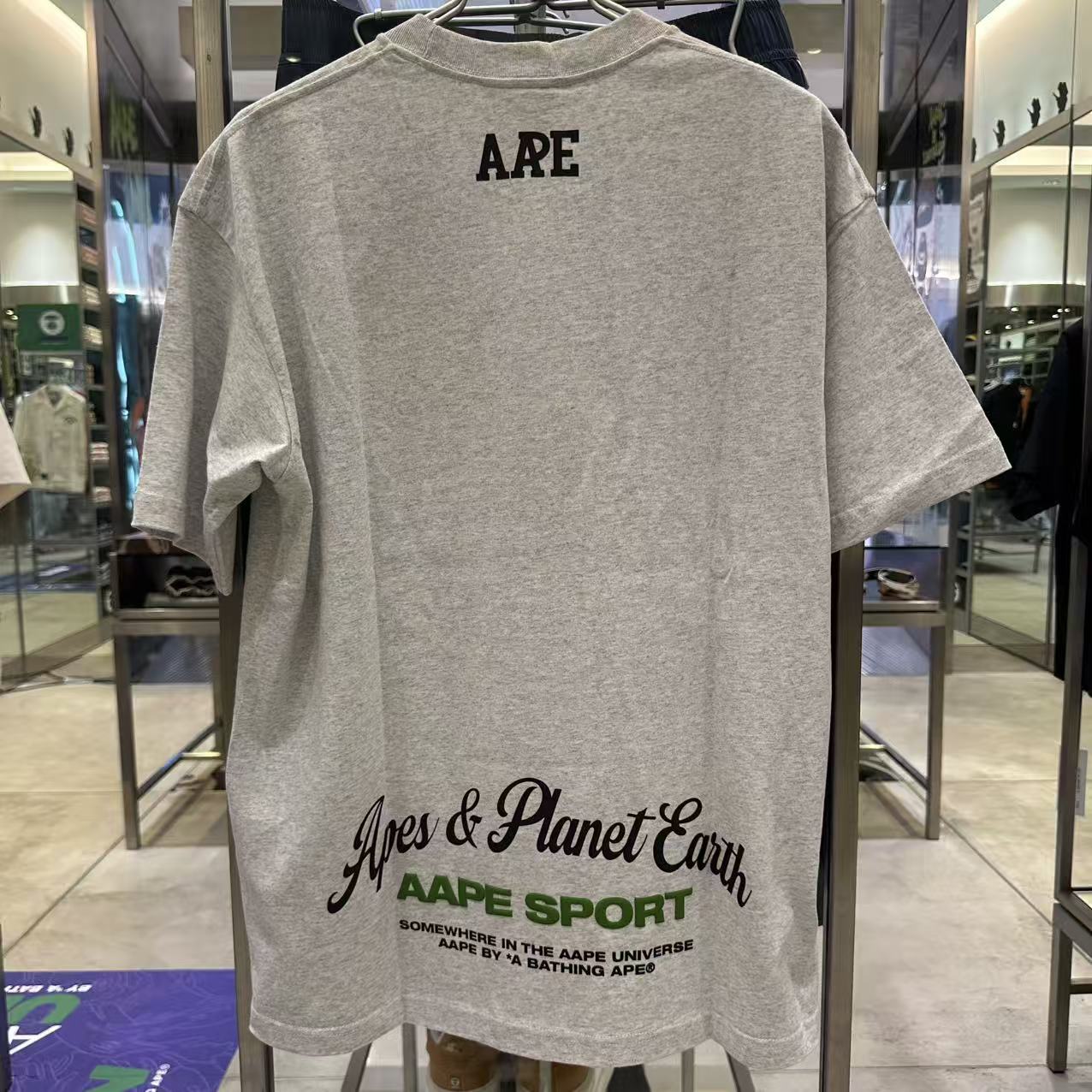 AAPE Relaxed fit AAPEUNVS graphic tee (1855) 寬鬆版